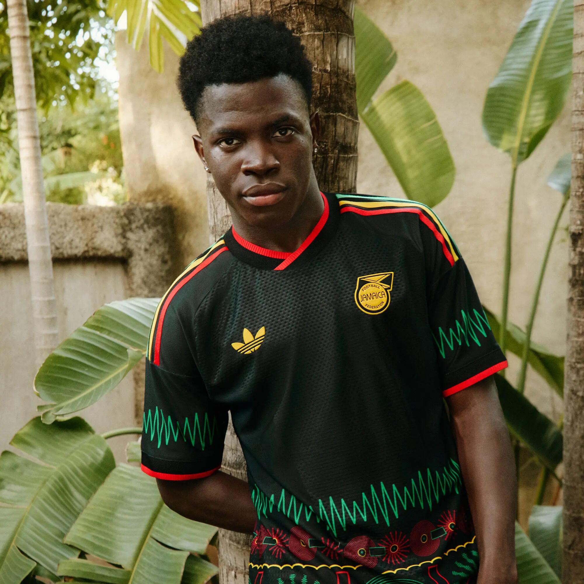 Camisola Alternativa Oficial 26 da Jamaica x Bob Marley 6/7