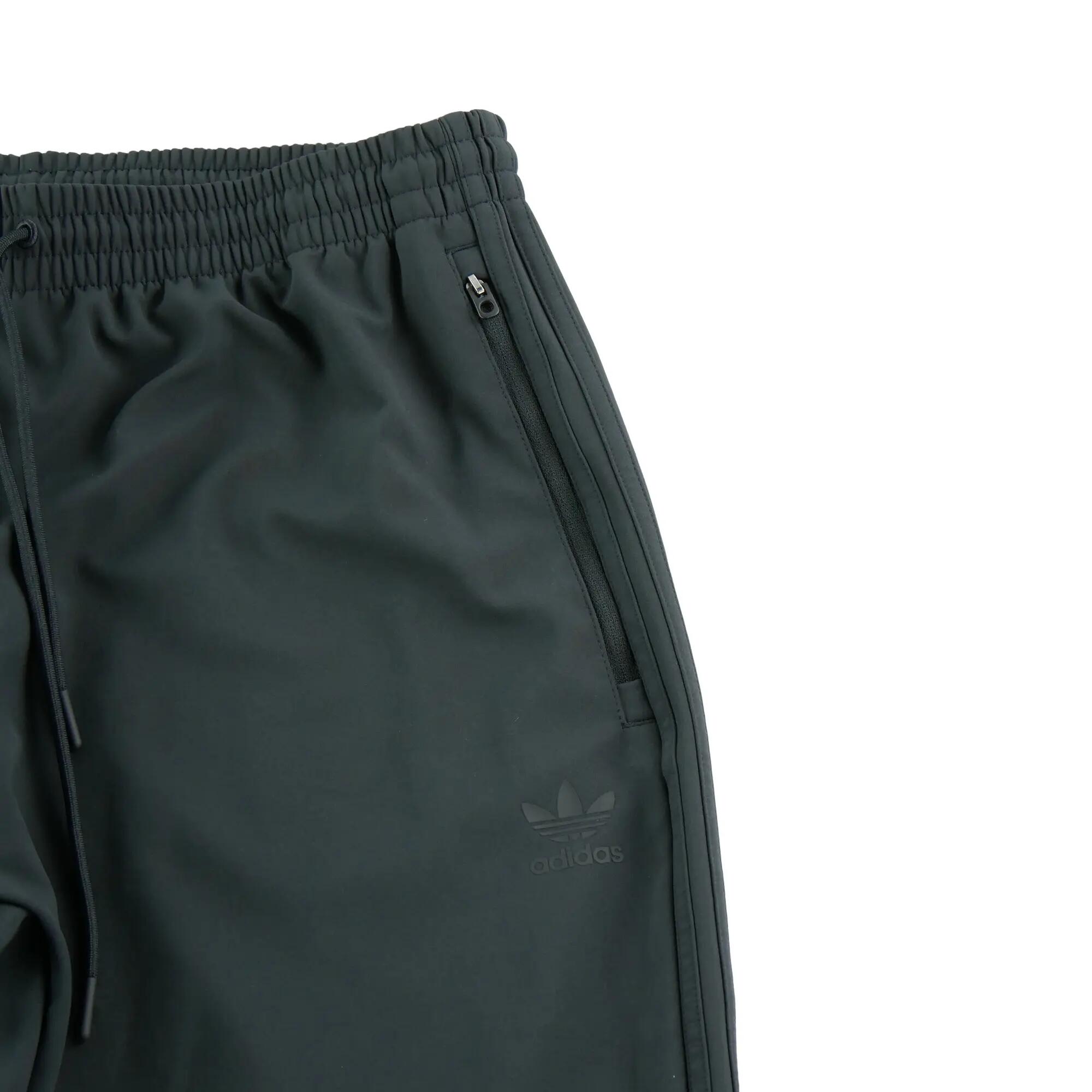 Second life - Joggings męskie Adidas Originals - Jak nowy 3/5