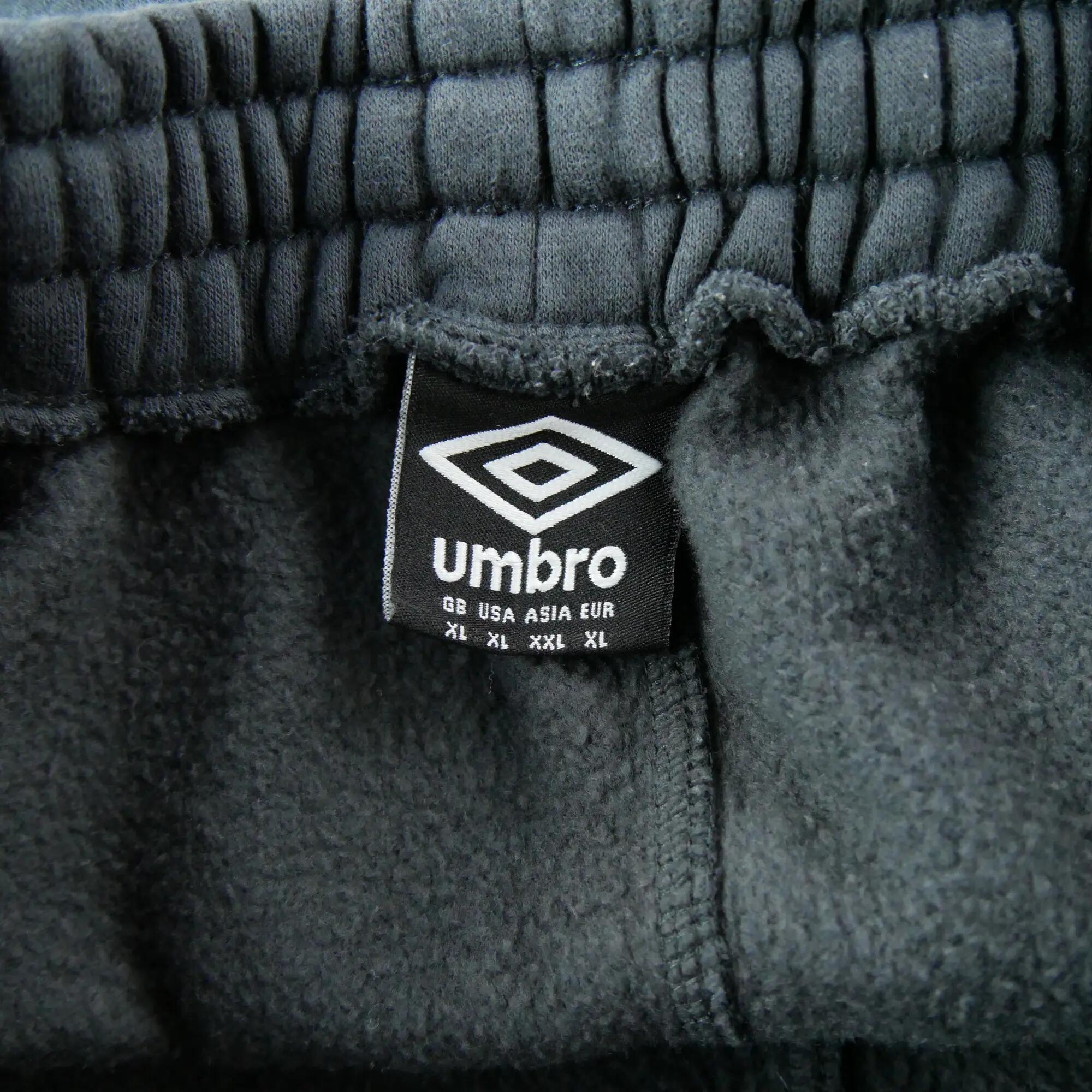 Second life - Joggings męskie Umbro - Stan bardzo dobry 5/5