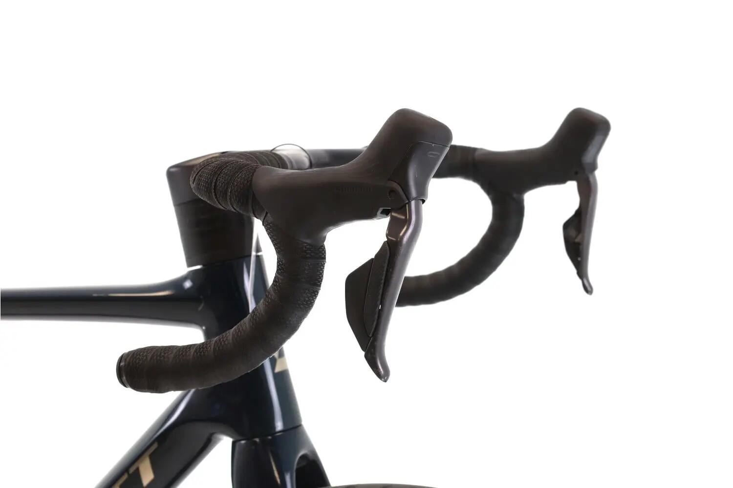 Vélo de route reconditionné ·  Addict 20 Di2 12V · Très bon état 6/8