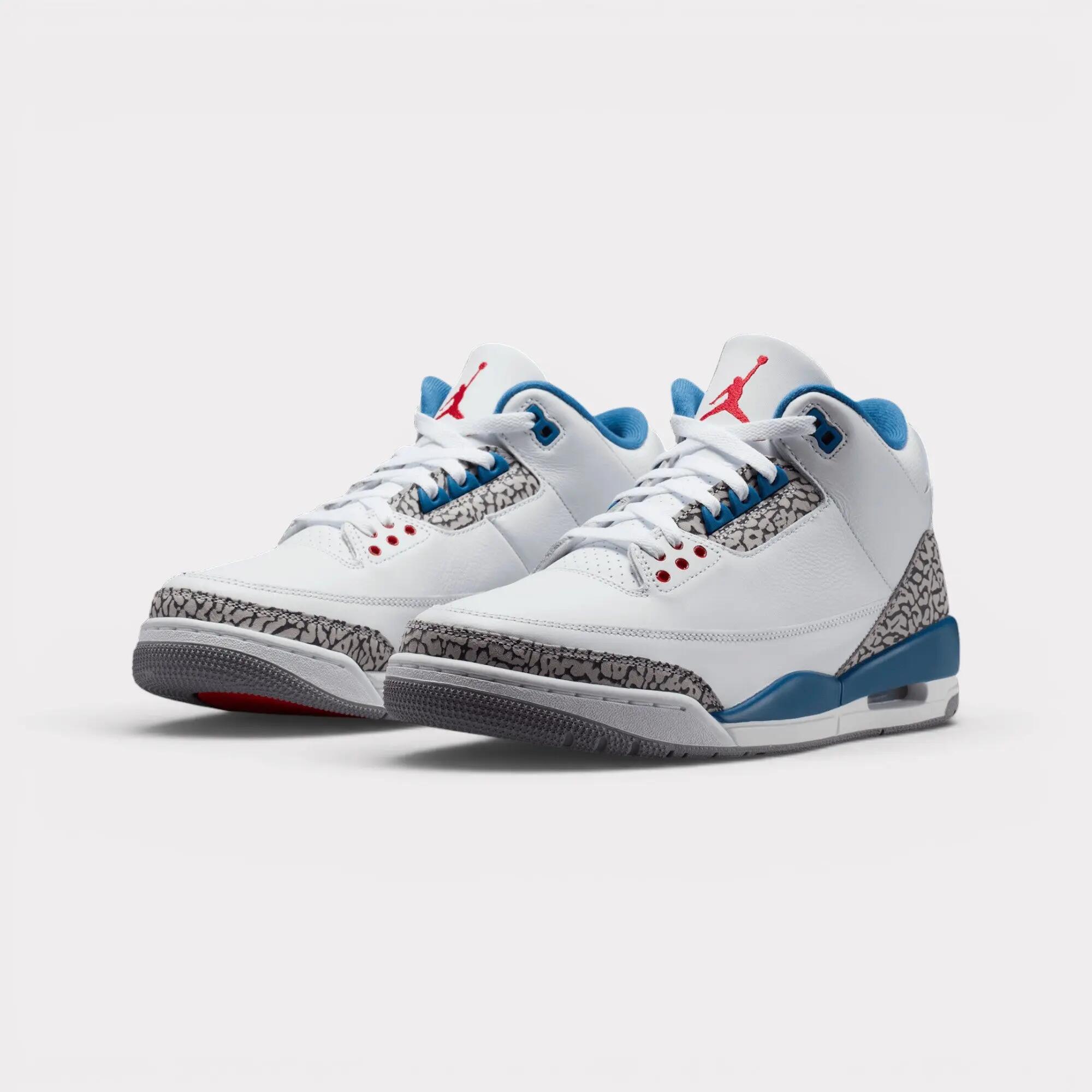 Air Jordan 3 Retro - True Blue 2/7