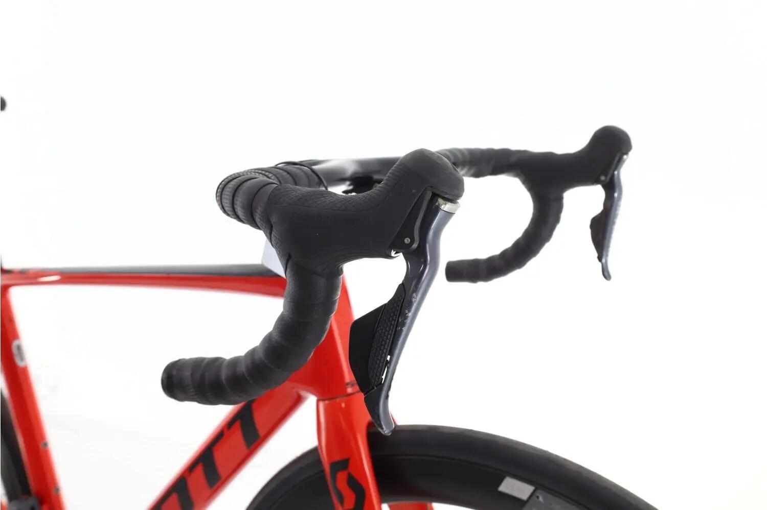 Tweedehands racefiets ·  Addict RC 15 Di2 11V · Zeer goede toestand 6/8