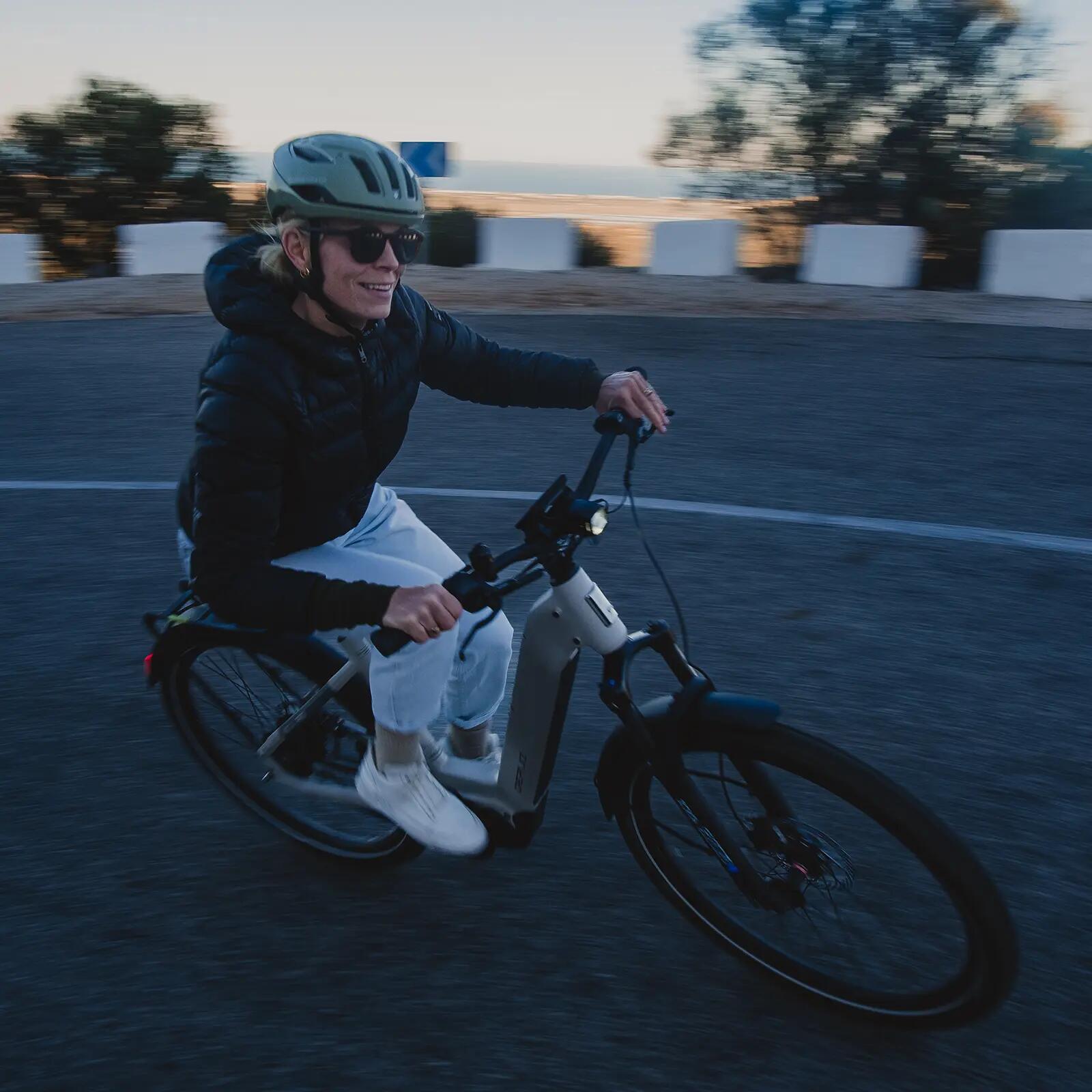Unisex - trekking e-bike - mittelmotor 110 nm, 48v 720wh - weiß 9/15