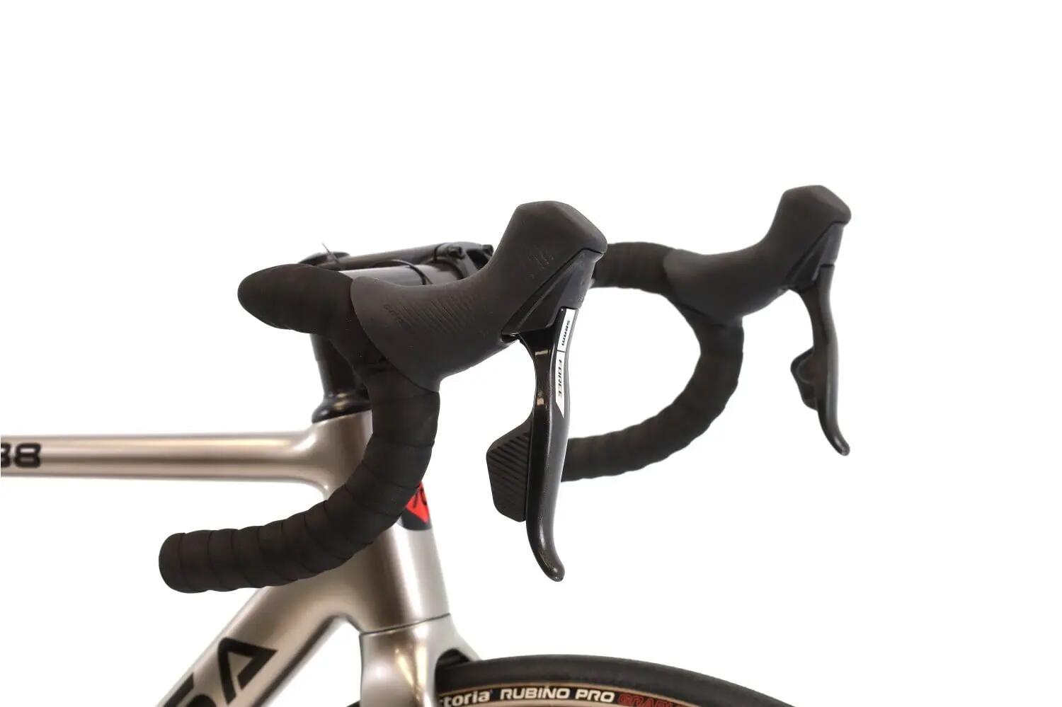 Refurbished Rennrad · De Rosa 838 Disc AXS 12V · Sehr guter Zustand 6/8
