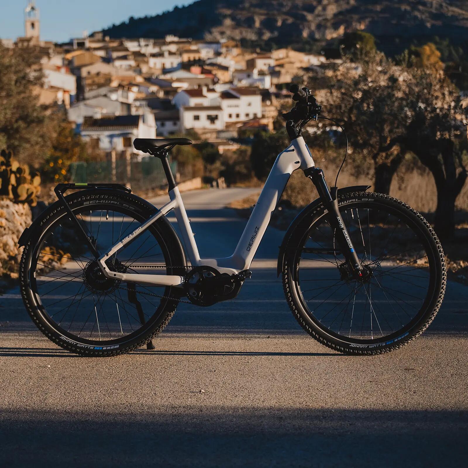 Unisex - trekking e-bike - mittelmotor 110 nm, 48v 720wh - weiß 10/15