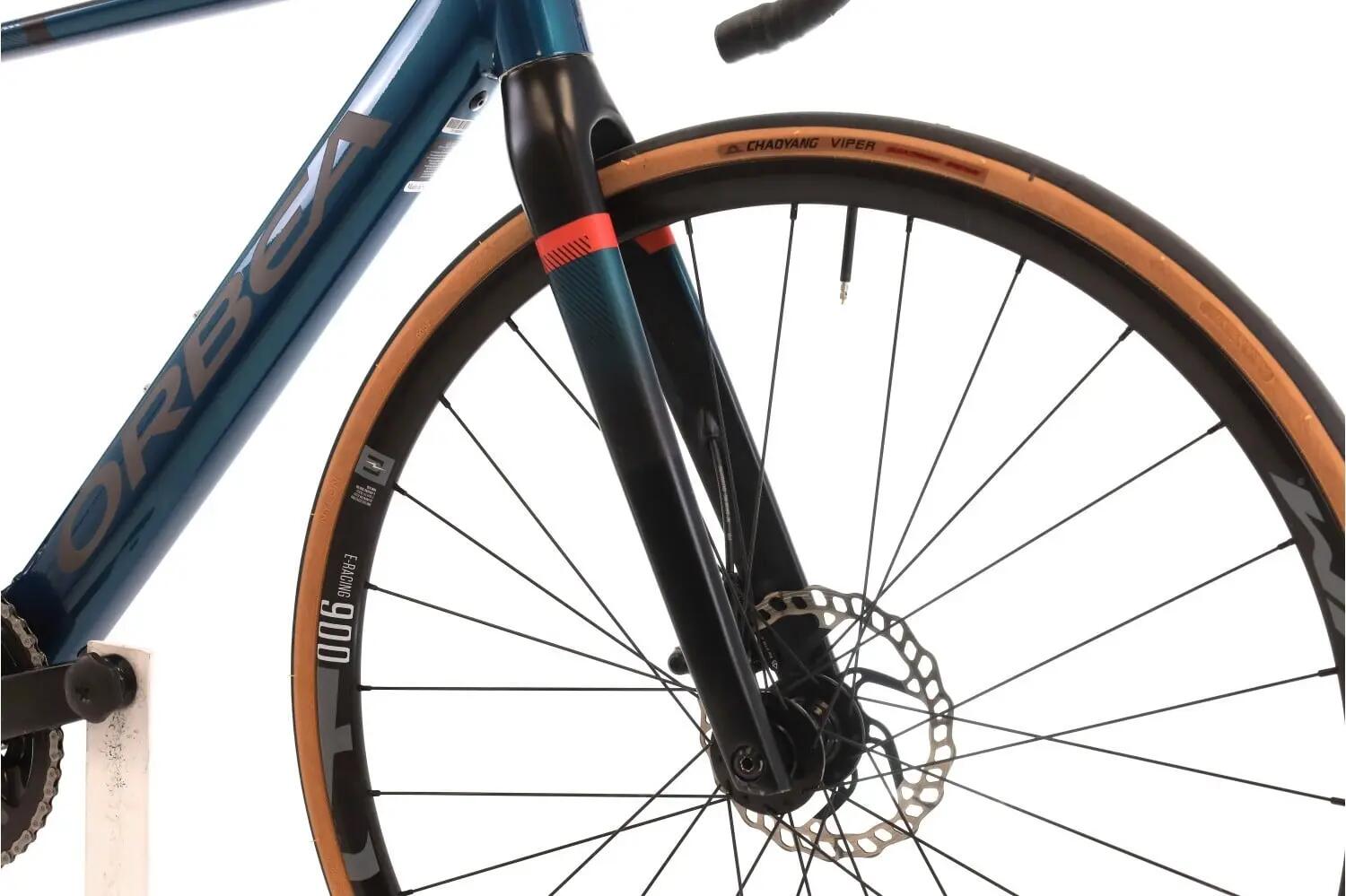 Ebike route reconditionné ·  Gain D30i Di2 12V · Très bon état 5/8