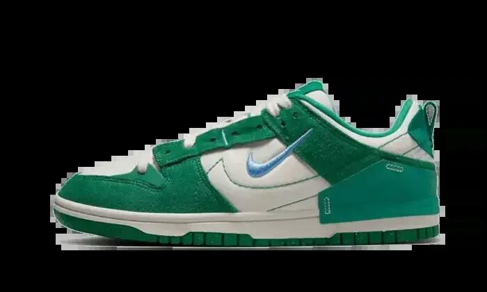 NIKE picture