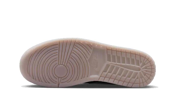 Chaussures - mixte - air jordan 1 low se - noir/iced lilac 2/3