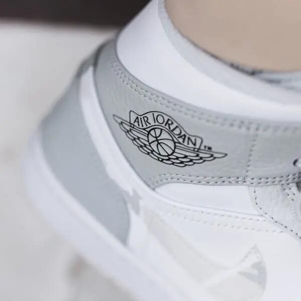 Zapatos - Baloncesto - Hombre - Jordan 1 Mid - Blanco/gris 4/6