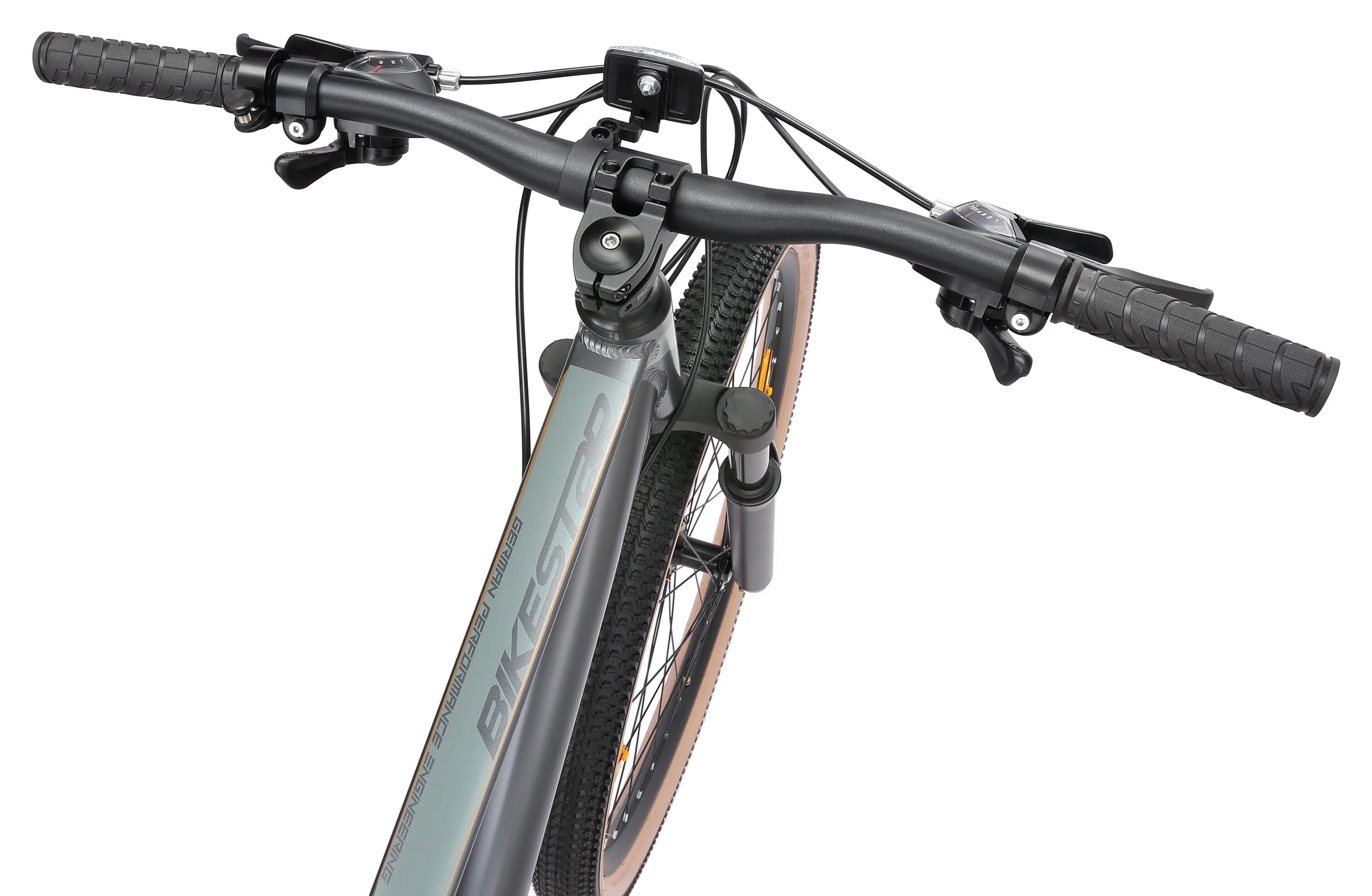 VTT 29" aluminium, semi-rigide, 21 vitesses, frein à disque 8/10