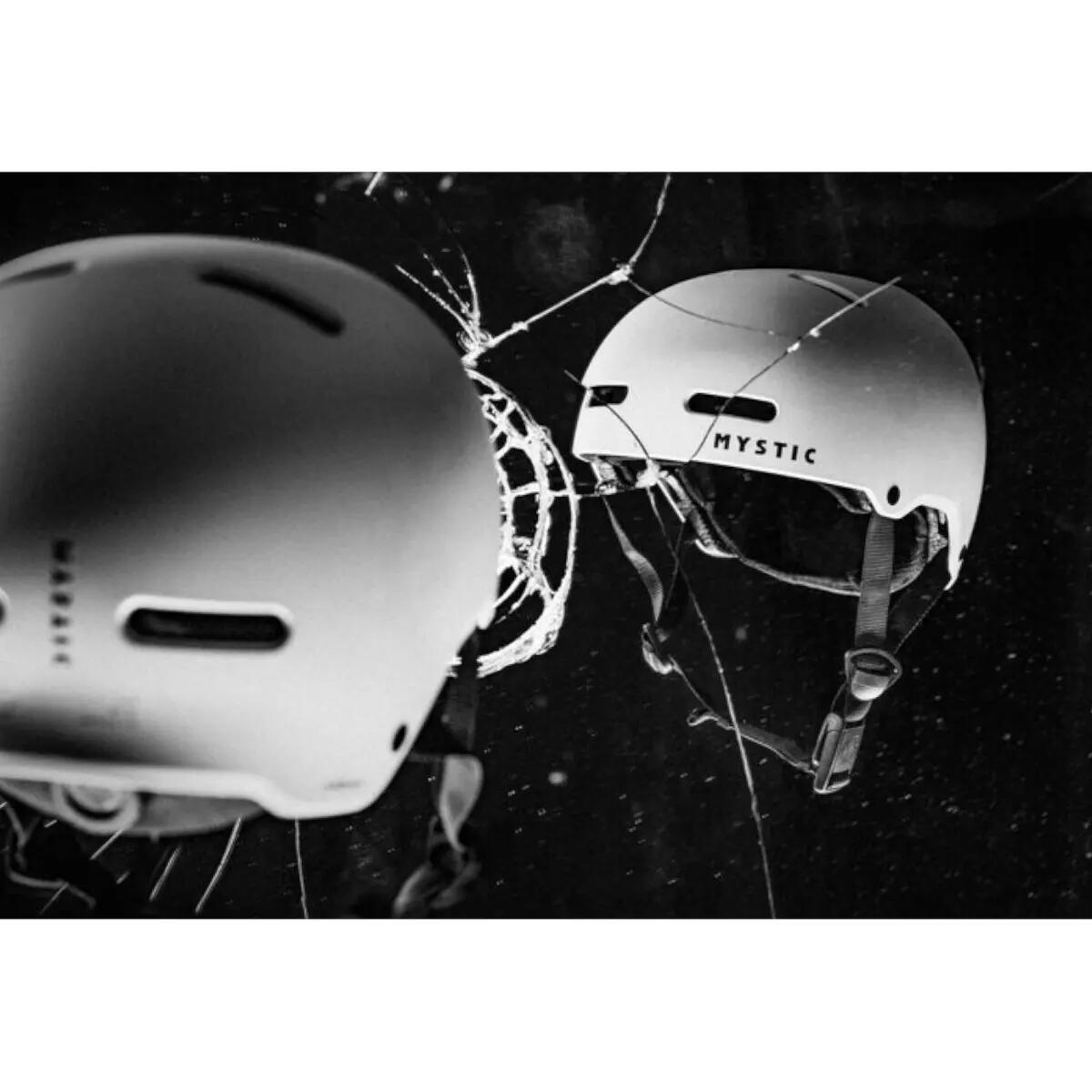 Mystic Vandal PRO Helmet 6/7
