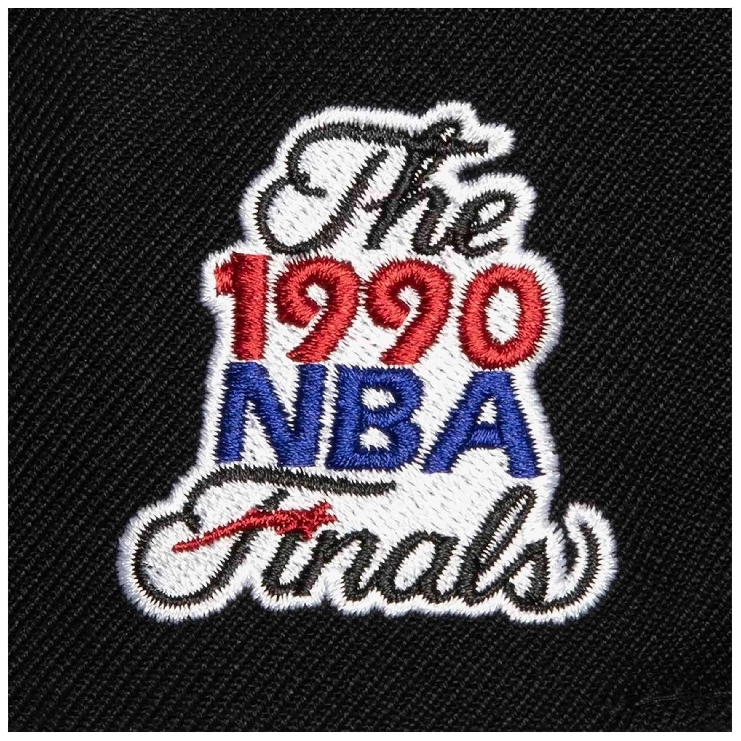 Gorra Mitchell & ness modelo 072-9345 para unisex 3/4