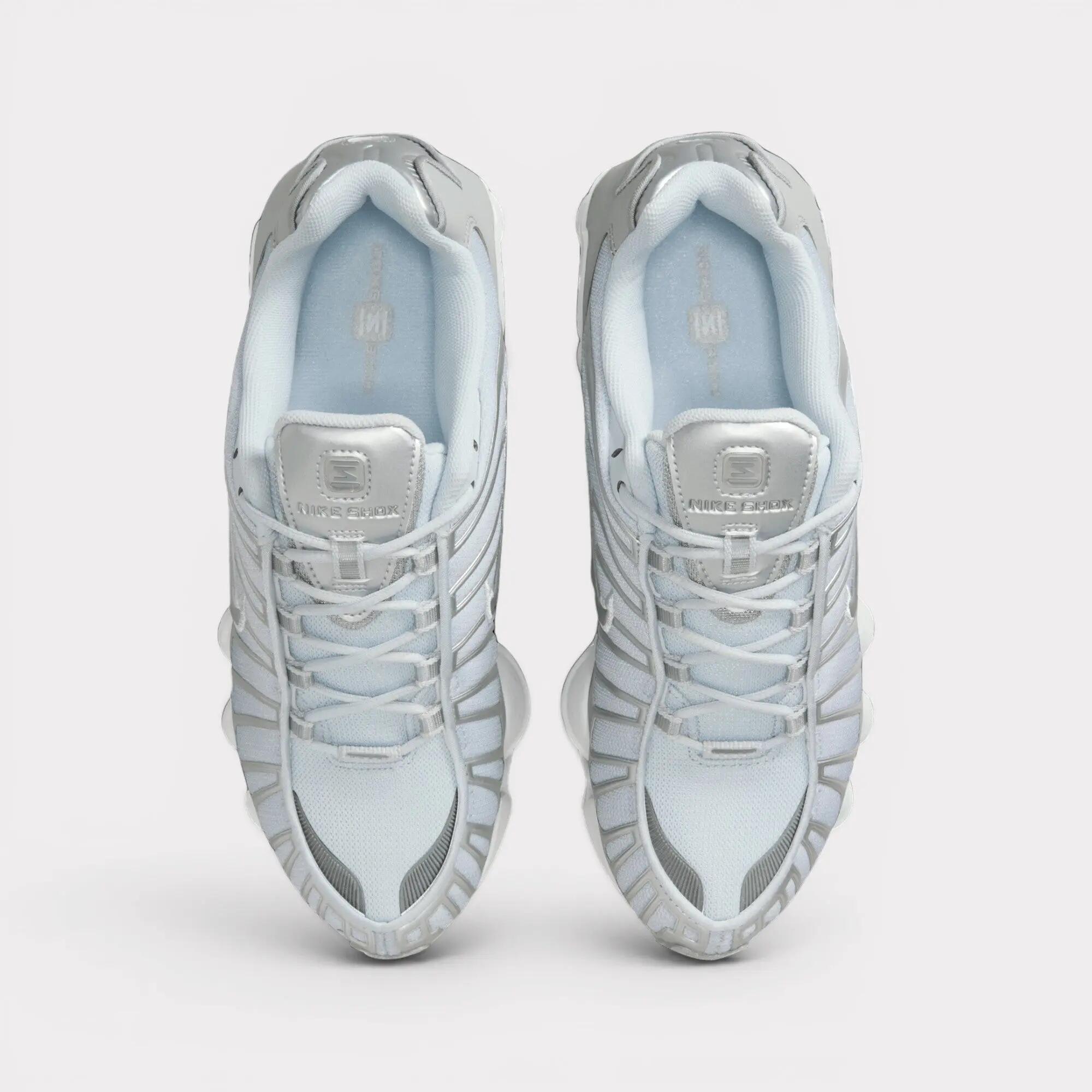 Nike WMNS SHOX TL Pure Platinum Metallic Silver Smoke Grey 5/7