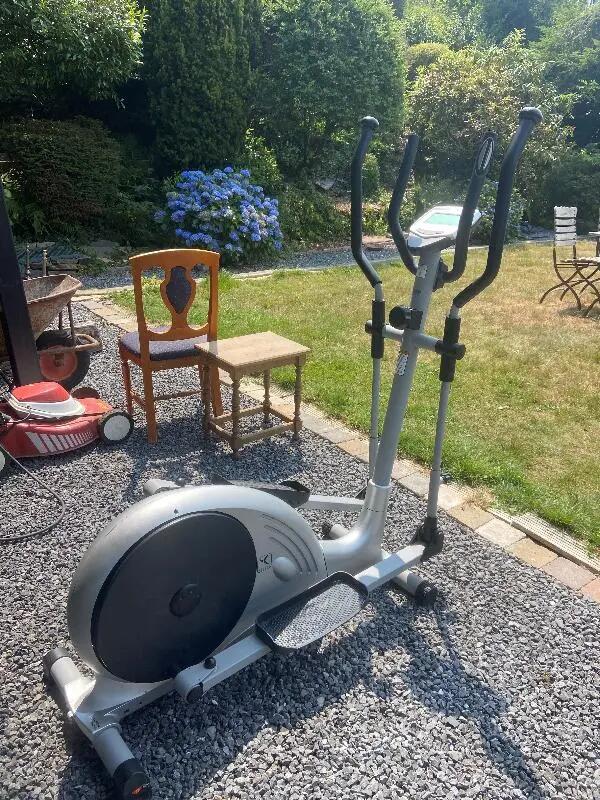Entre Particuliers - Vélo elliptique Domyos VE 630 – Bon état 4/4