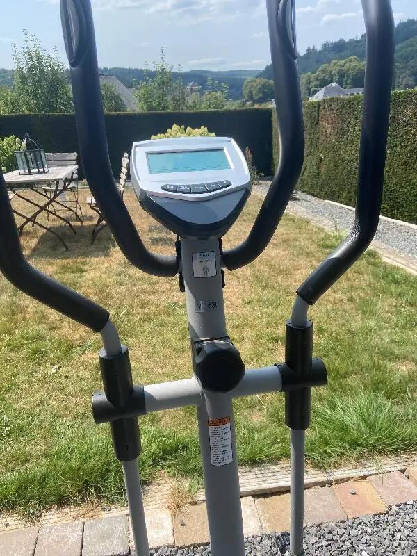 Entre Particuliers - Vélo elliptique Domyos VE 630 – Bon état 2/4