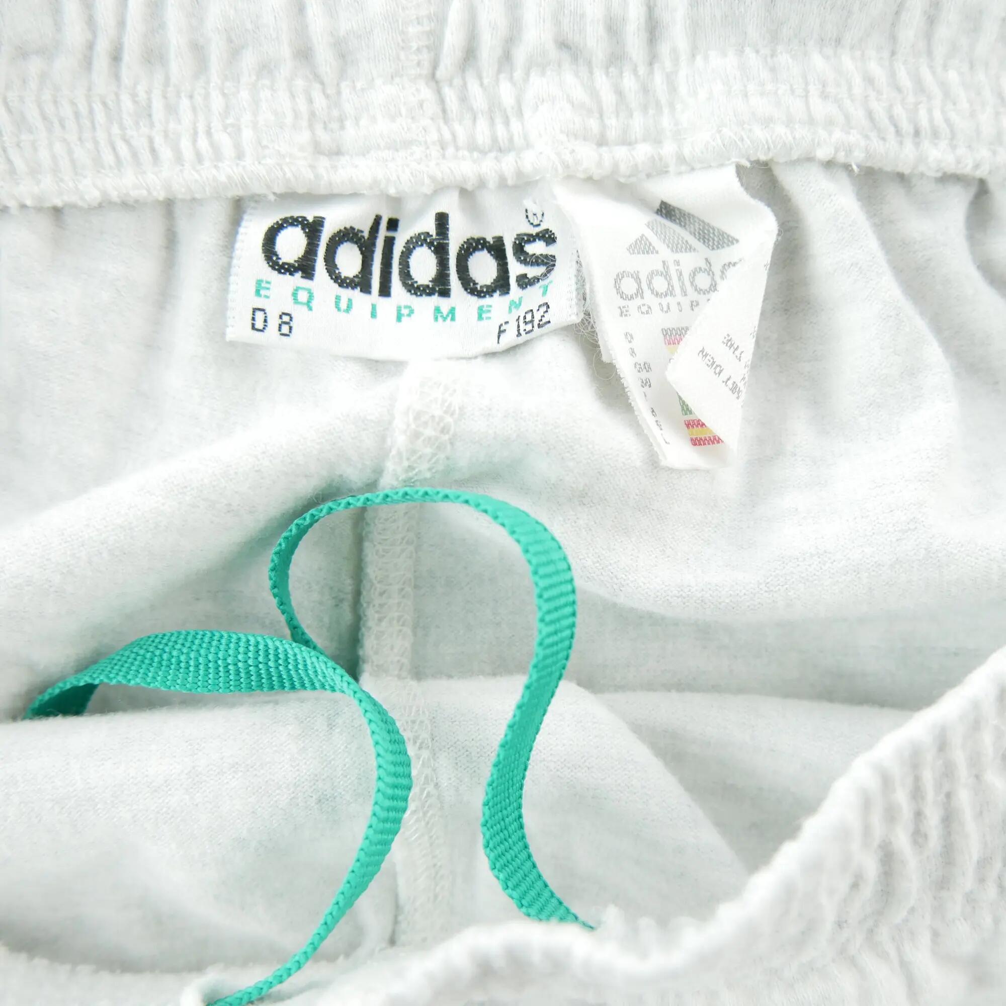 Segunda vida - Joggings Homem Adidas Tapered Fit - Em muito bom estado 3/5