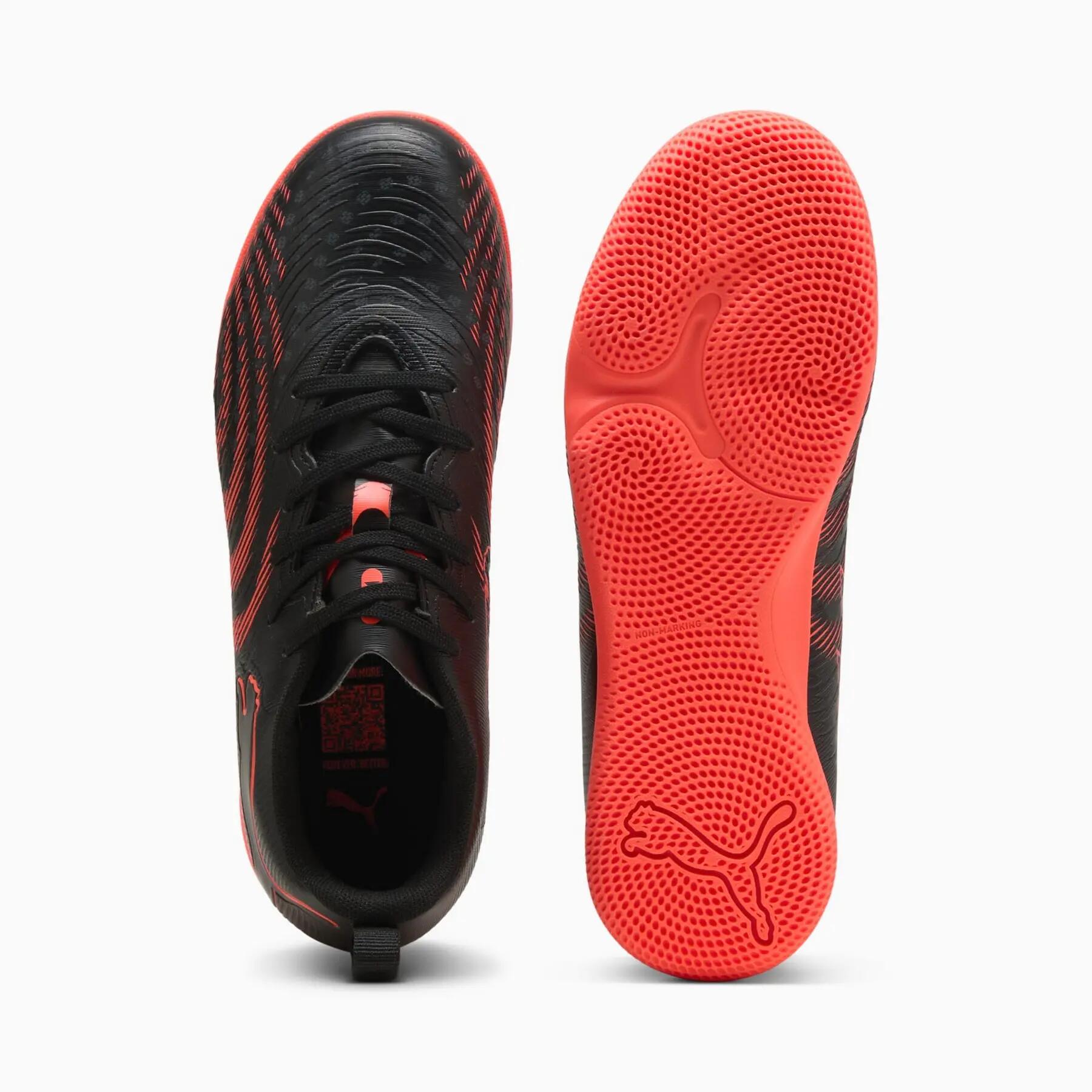 Scarpe da interno per ragazzi Puma FUTURE 9 PLAY IT JR nere 10892702 r 33 3/7
