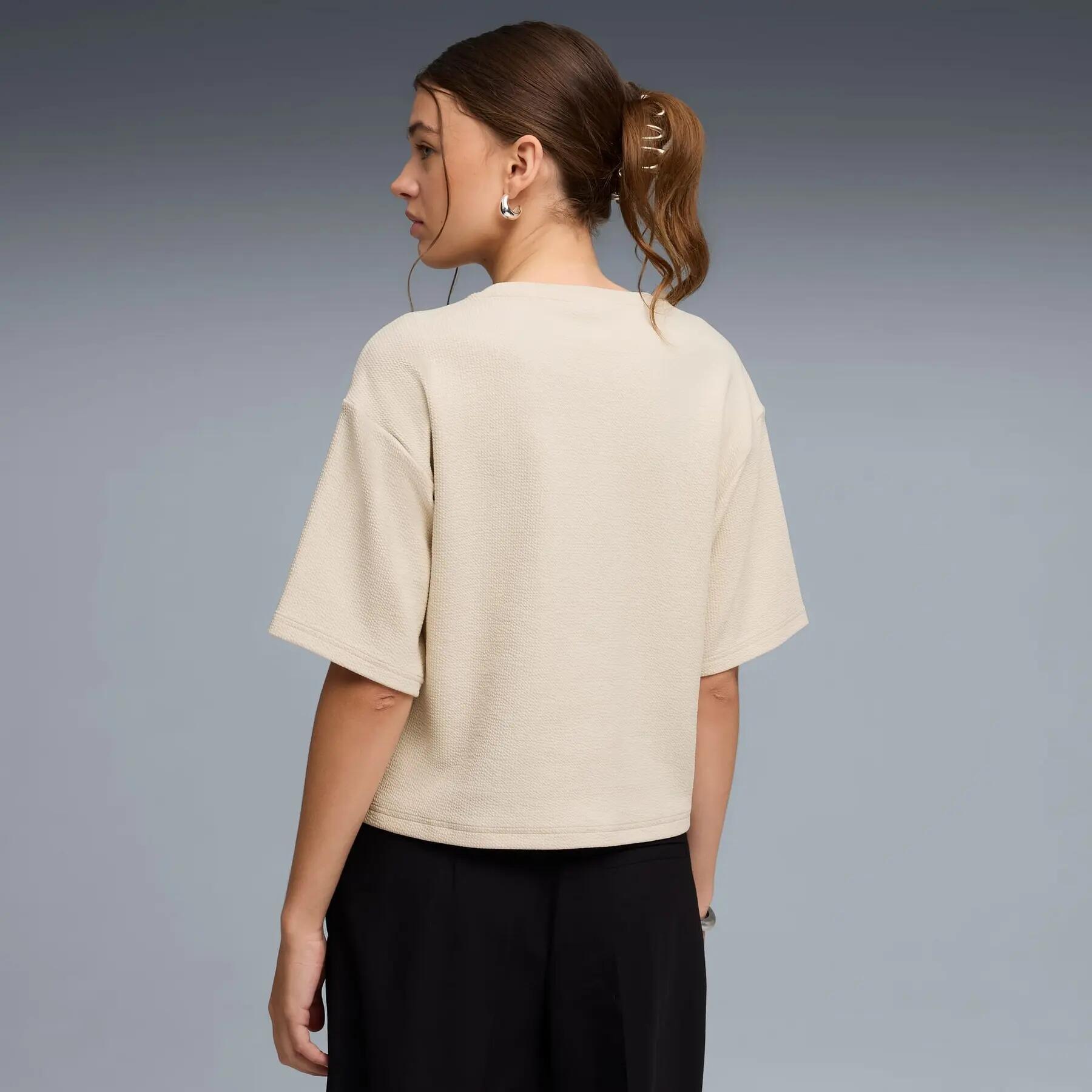Puma ESS ELEVATED RELAXED dames T-shirt beige 69181387 r S 4/5