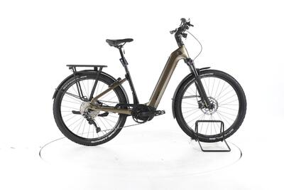 Tweedehands - giant anytour x e+ 3 trekking e-bike lage instap 2024 - zeer goed