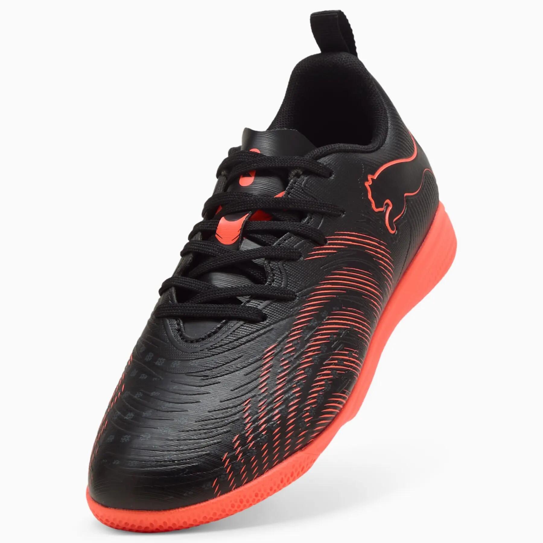 Scarpe da interno per ragazzi Puma FUTURE 9 PLAY IT JR nere 10892702 taglia 35.5 5/7