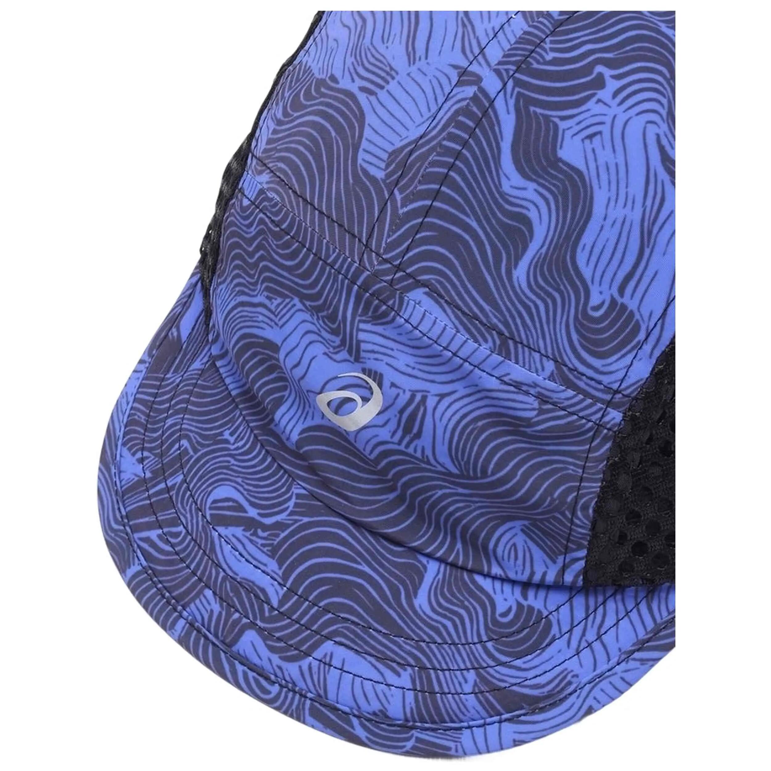 Berretto Asics modello Gorra ASICS Fujitrail Graphic azul negro per unisex 4/5