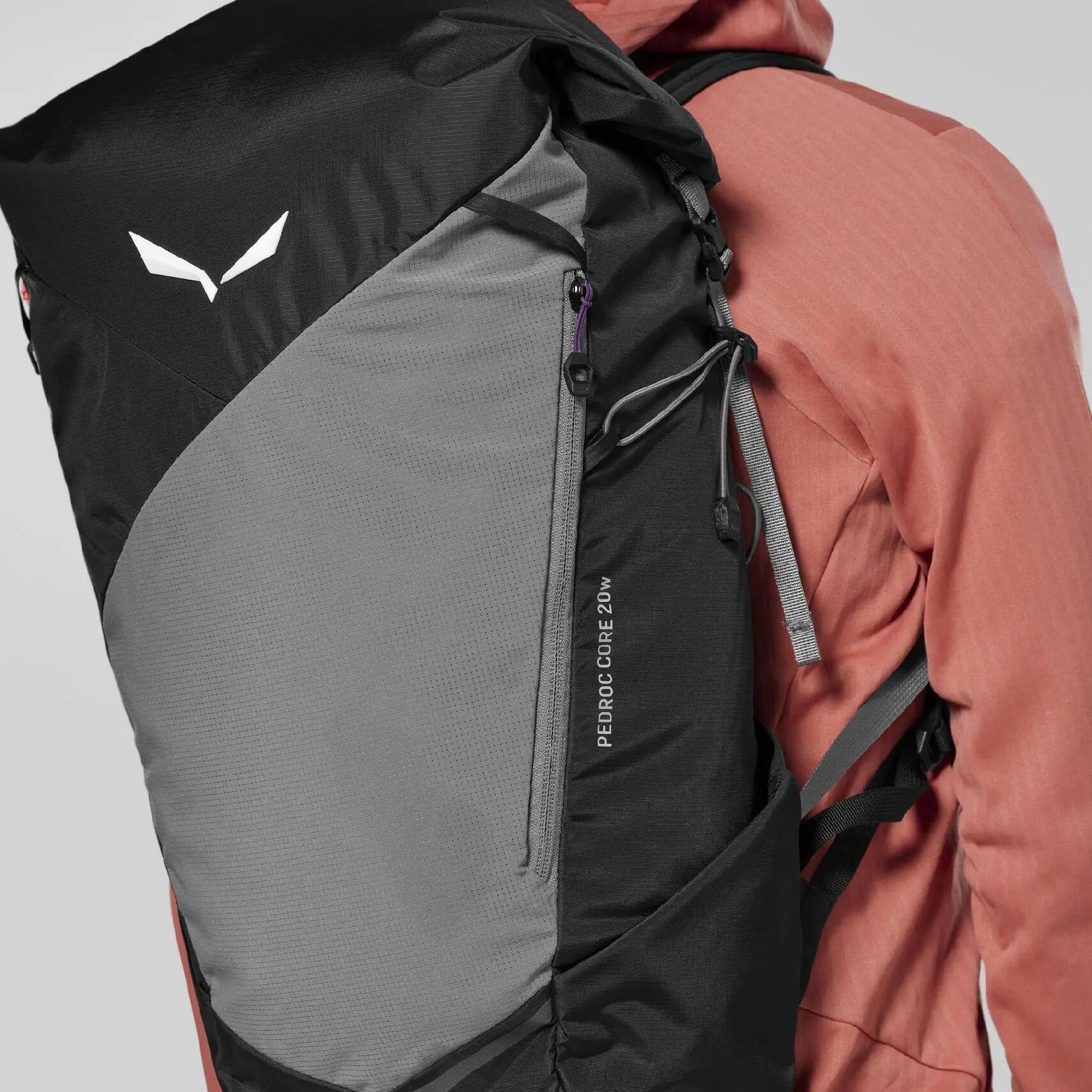 Mochila de trekking feminina Salewa PEDROC CORE 20 L preta 00-0000075026_0910 5/6