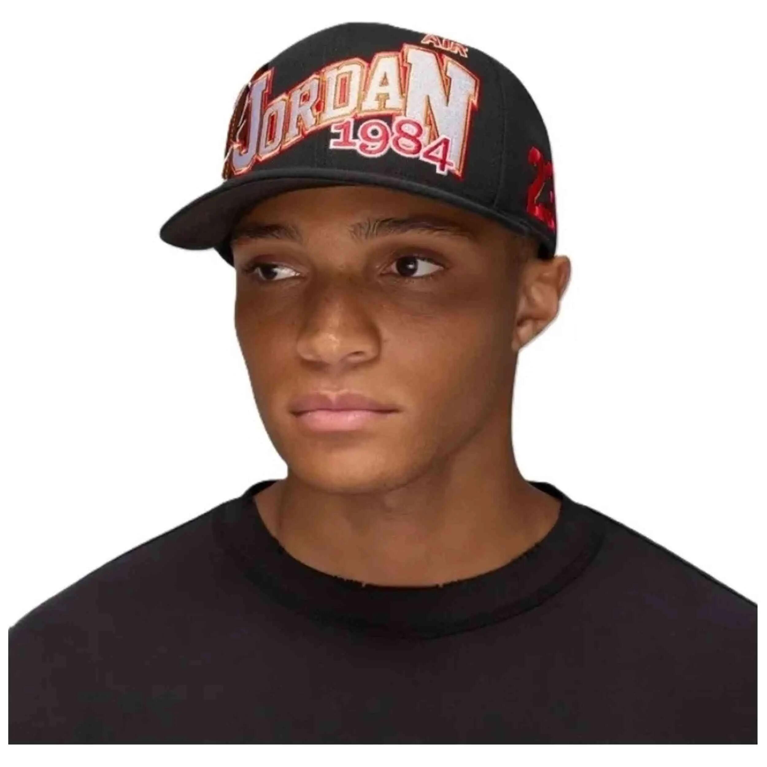 Pet Jordan model HV1079-010 voor unisex 4/4