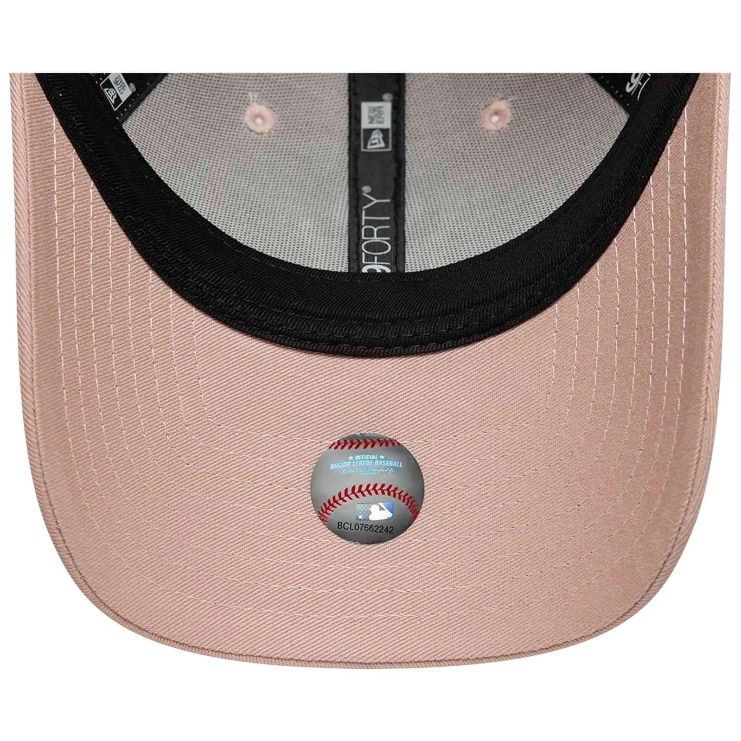 Berretto New era modello WMNS LEAGUE ESS 9FORTY NEYYAN PKRPKR per donne 5/5