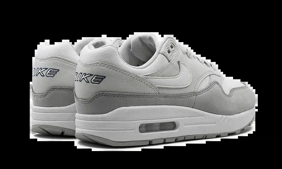 Zapatillas - Lifestyle - Unisex - Air Max 1 '87 LX - Light Smoke Grey 3/4