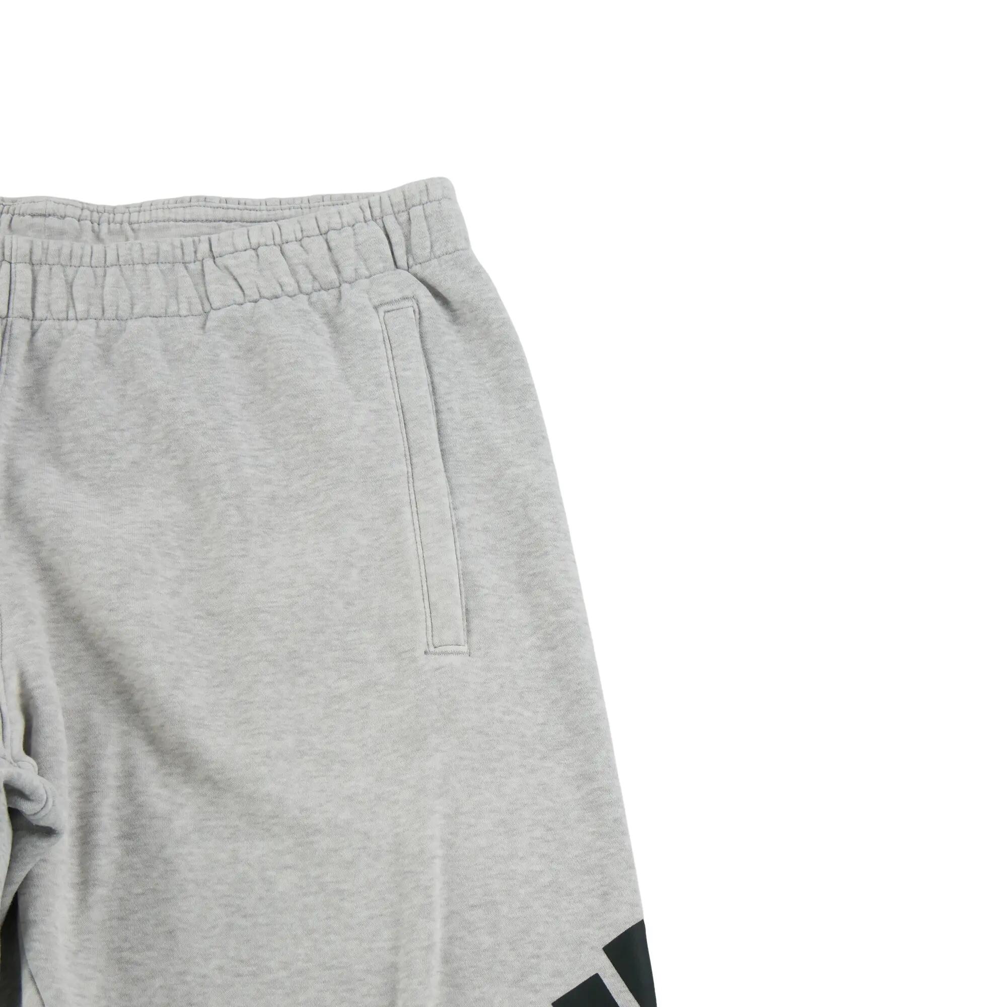 Segunda vida - Joggings Homem Adidas - Como novo 4/6