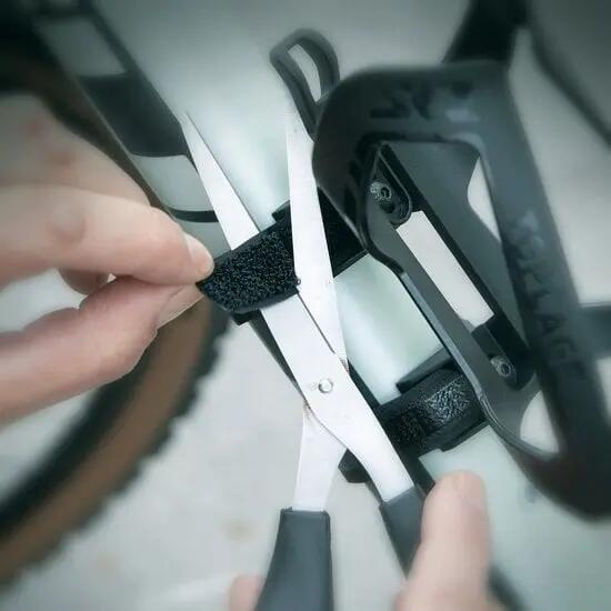 Porta-garrafa com fecho de velcro SKS anywhere 50-80 mm 6/7