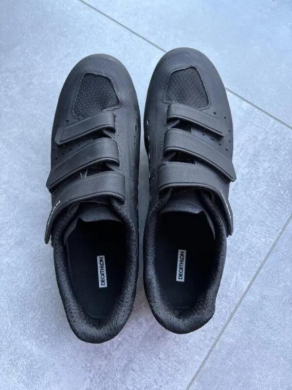 Entre Particuliers - Chaussures de cyclisme ROAD 100 de couleur noir Va 2/3