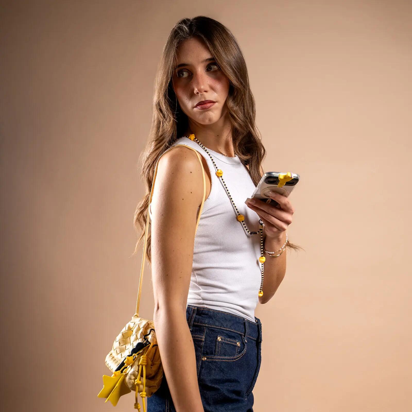 Bijoux Lace- laccio a tracolla e collana universale per smartphone 4/4