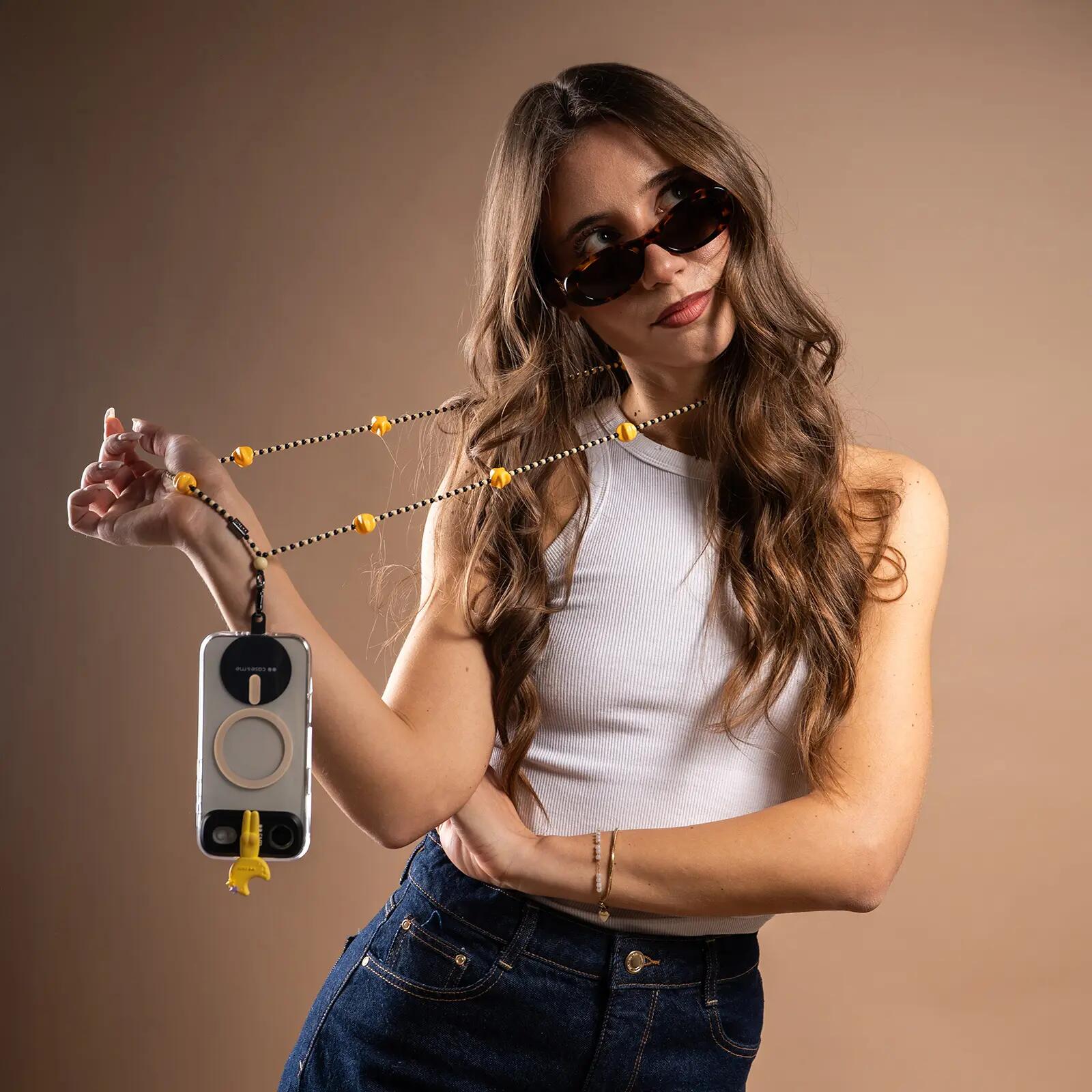 Bijoux Lace- laccio a tracolla e collana universale per smartphone 2/4