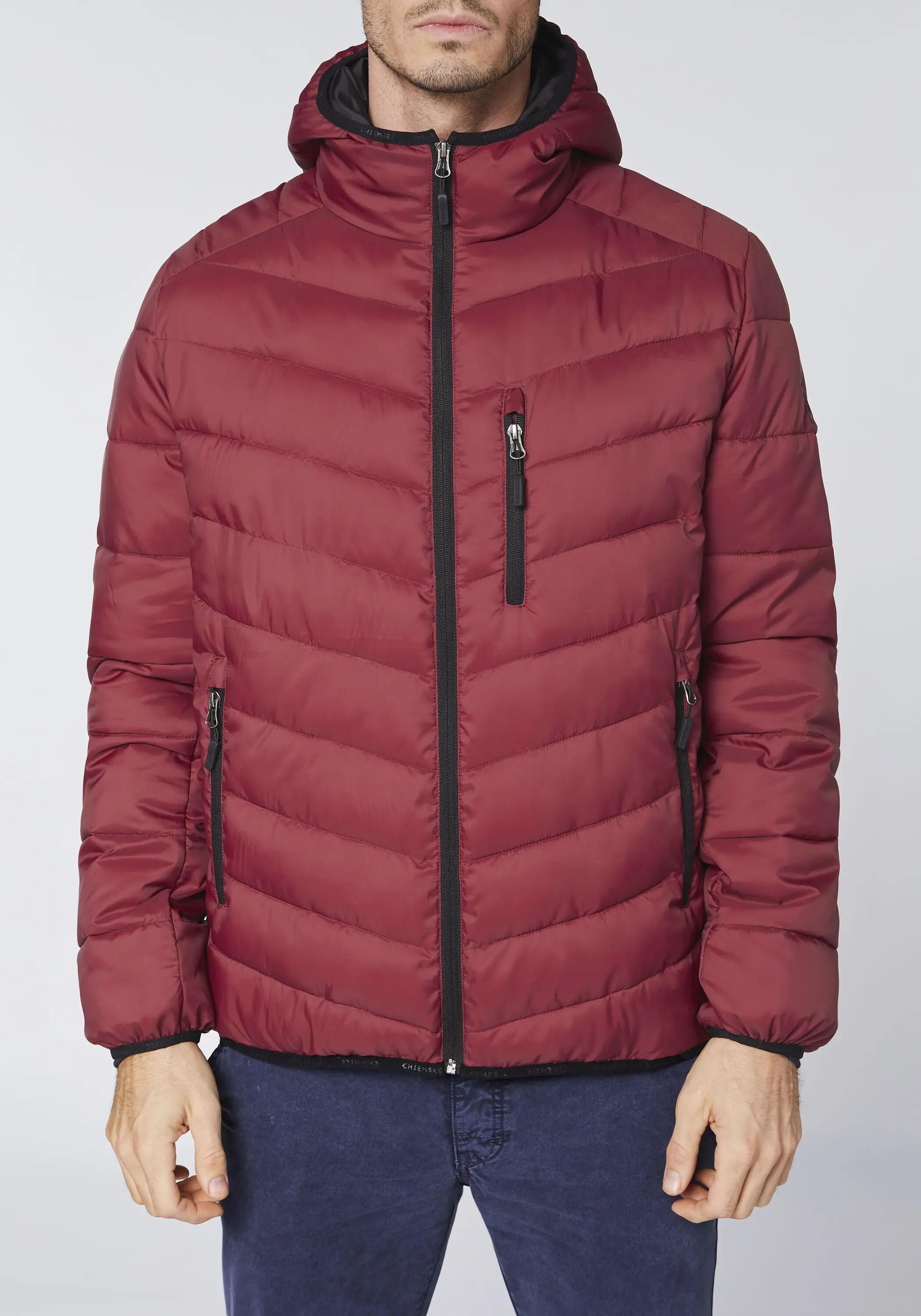Steppjacke mit leicht glänzender Optik 8/8