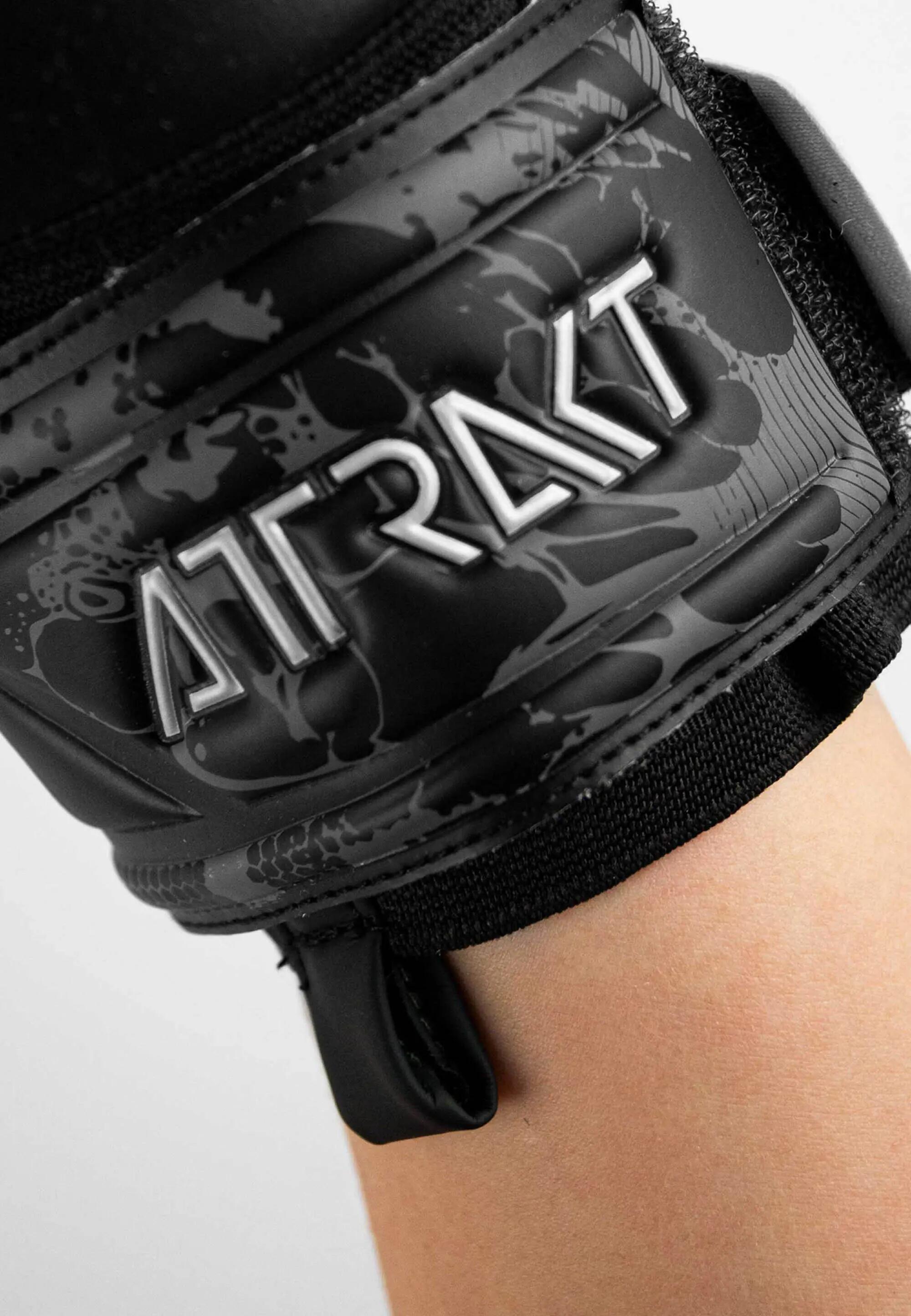 Dziecięce rękawice bramkarskie Reusch Attrakt Infinity 8/8