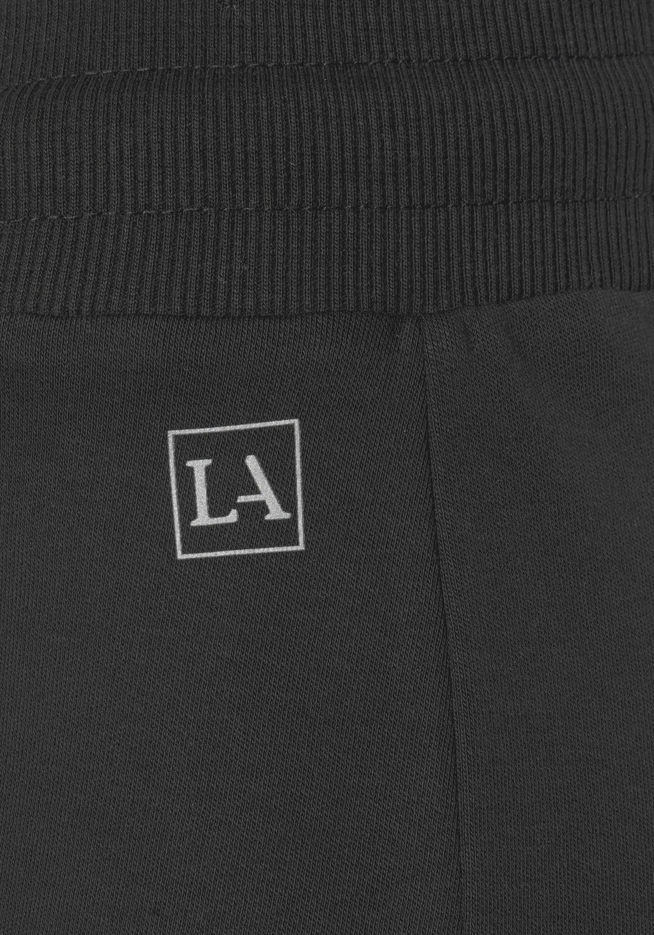 Damen Shorts 9/15