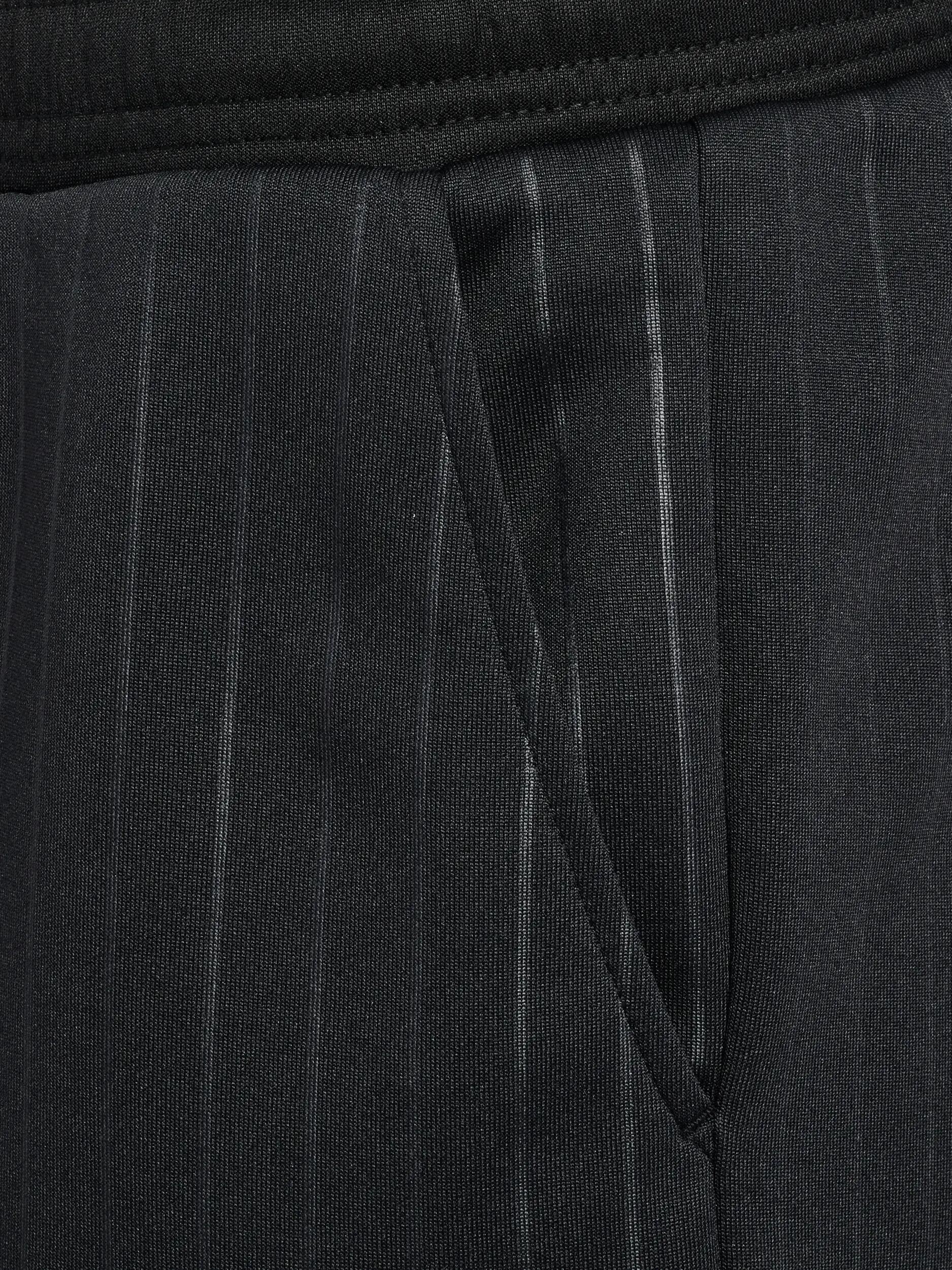 Szorty Hummel Stripe 10/10