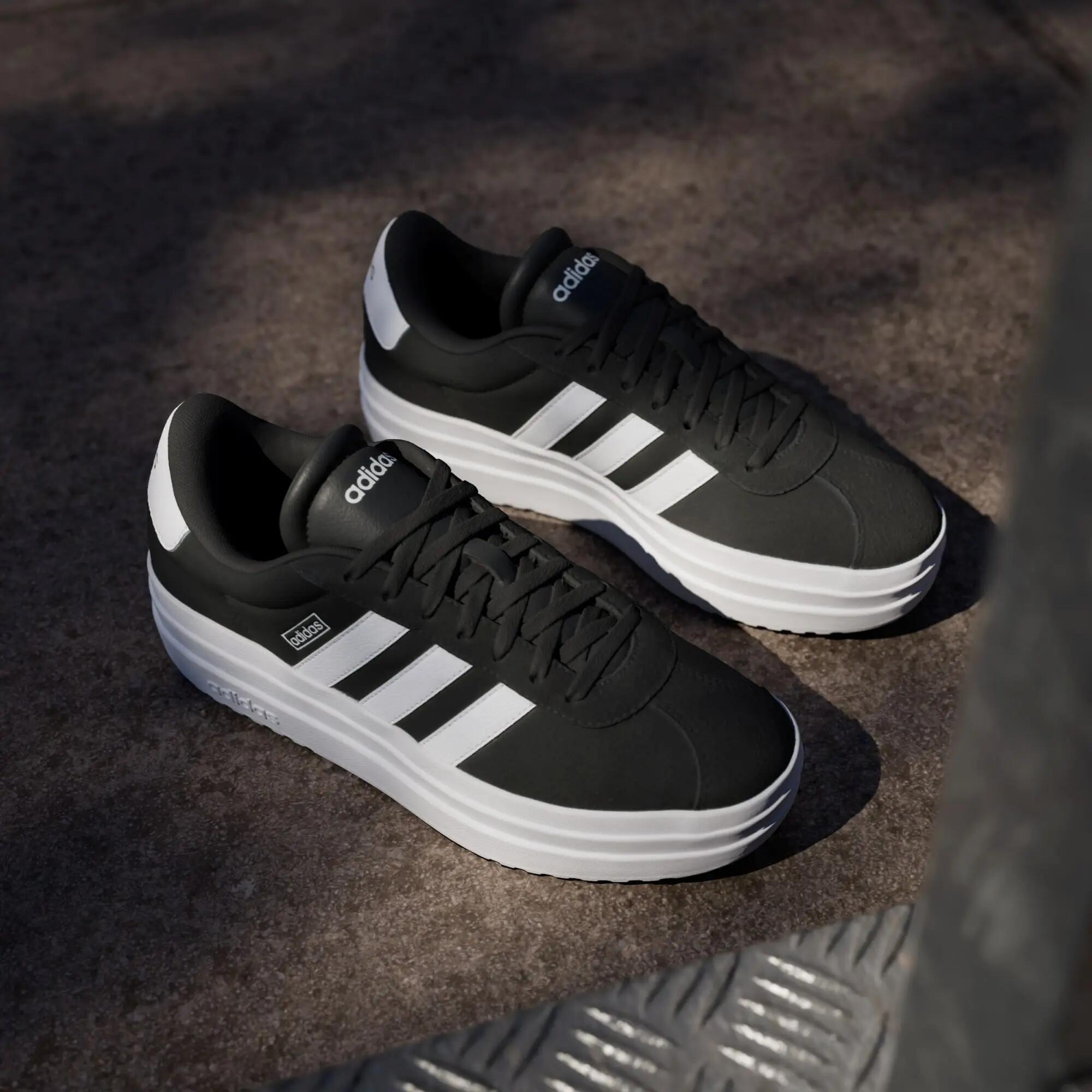 Chaussure VL Court Bold 11/16