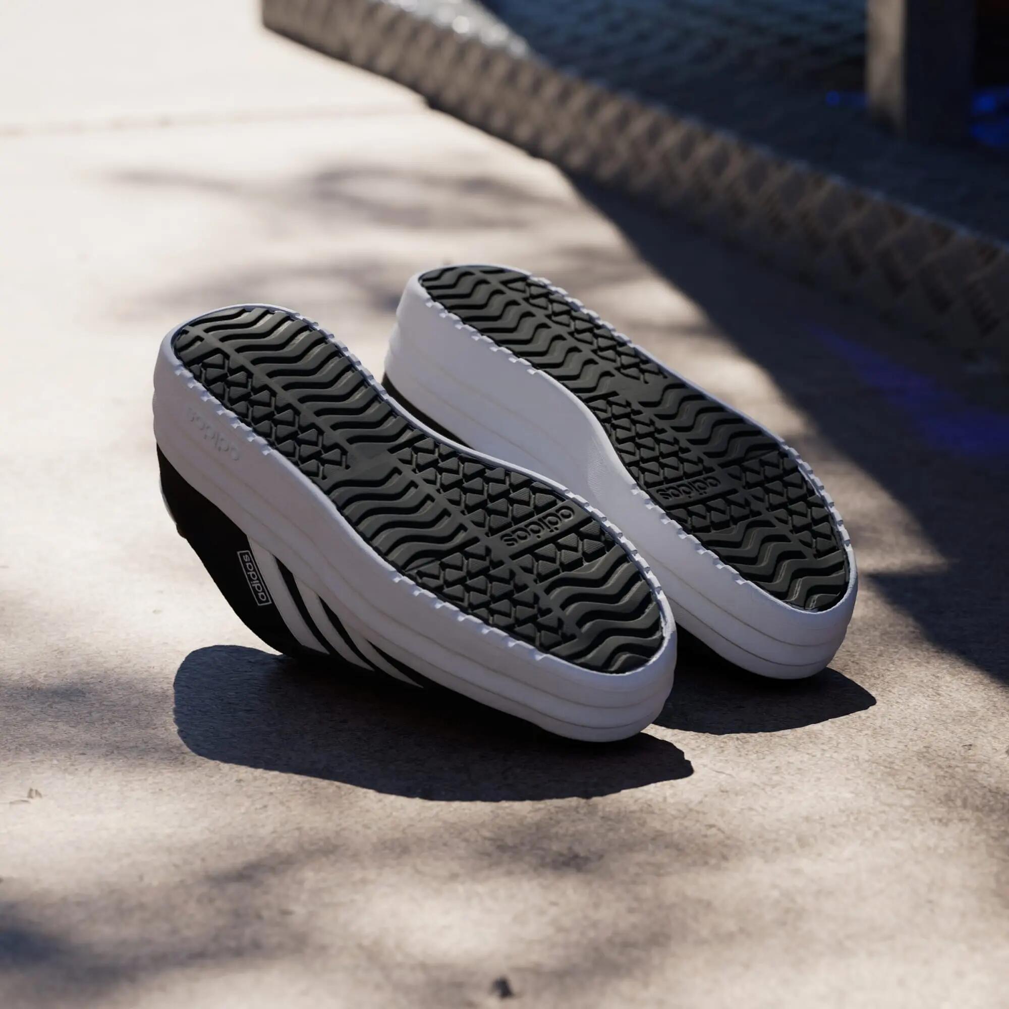 Chaussure VL Court Bold 10/16