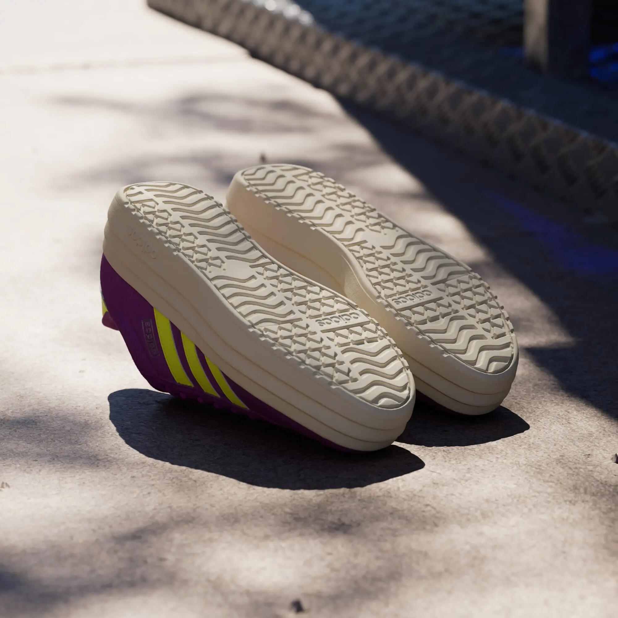 VL Court Bold Schuh 3/15