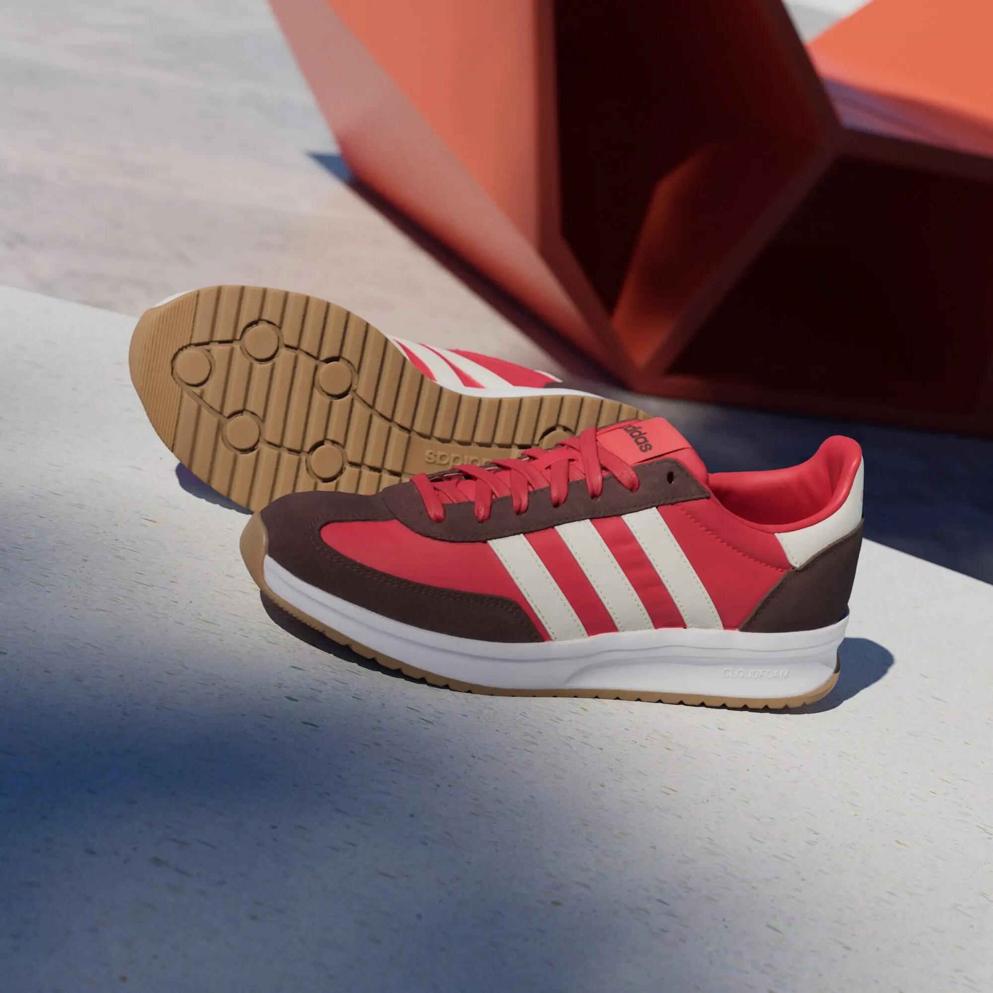 RUN 70s 2.0 Schuh 10/16