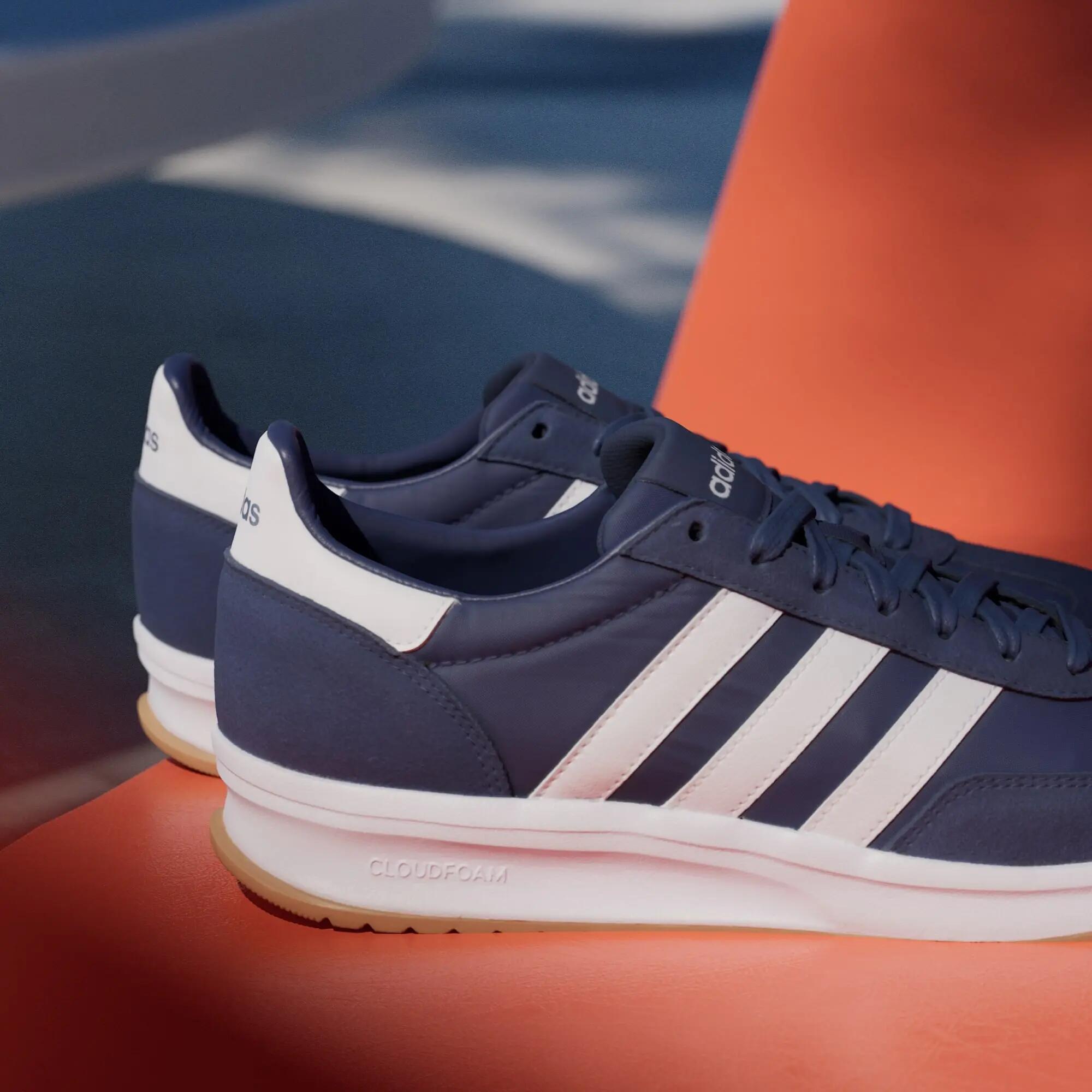 RUN 70s 2.0 Schuh 15/16
