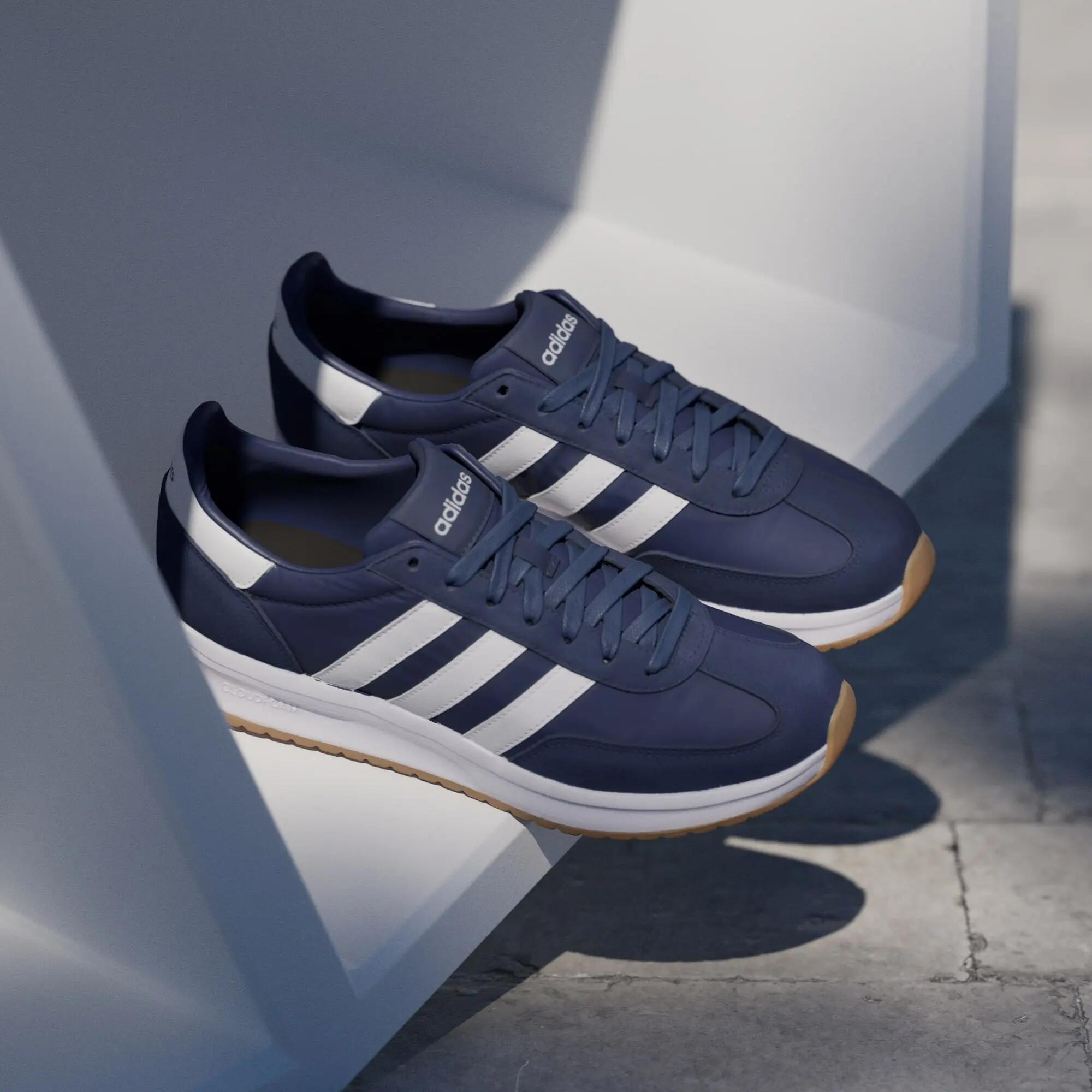 RUN 70s 2.0 Schuh 4/16
