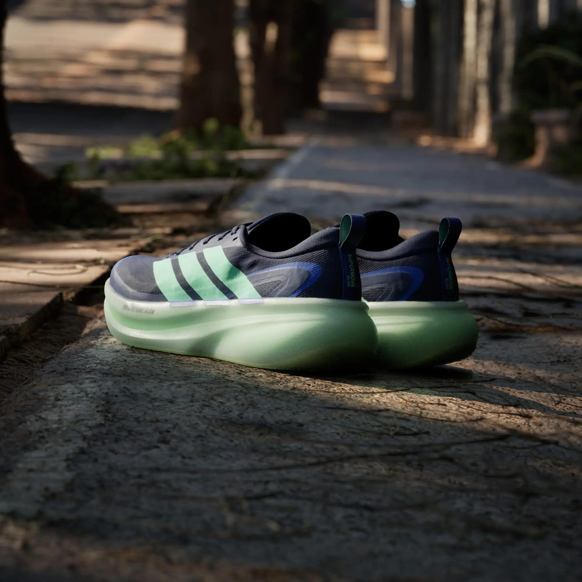 CHAUSSURE DE RUNNING SUPERNOVA GLIDE H 12/15