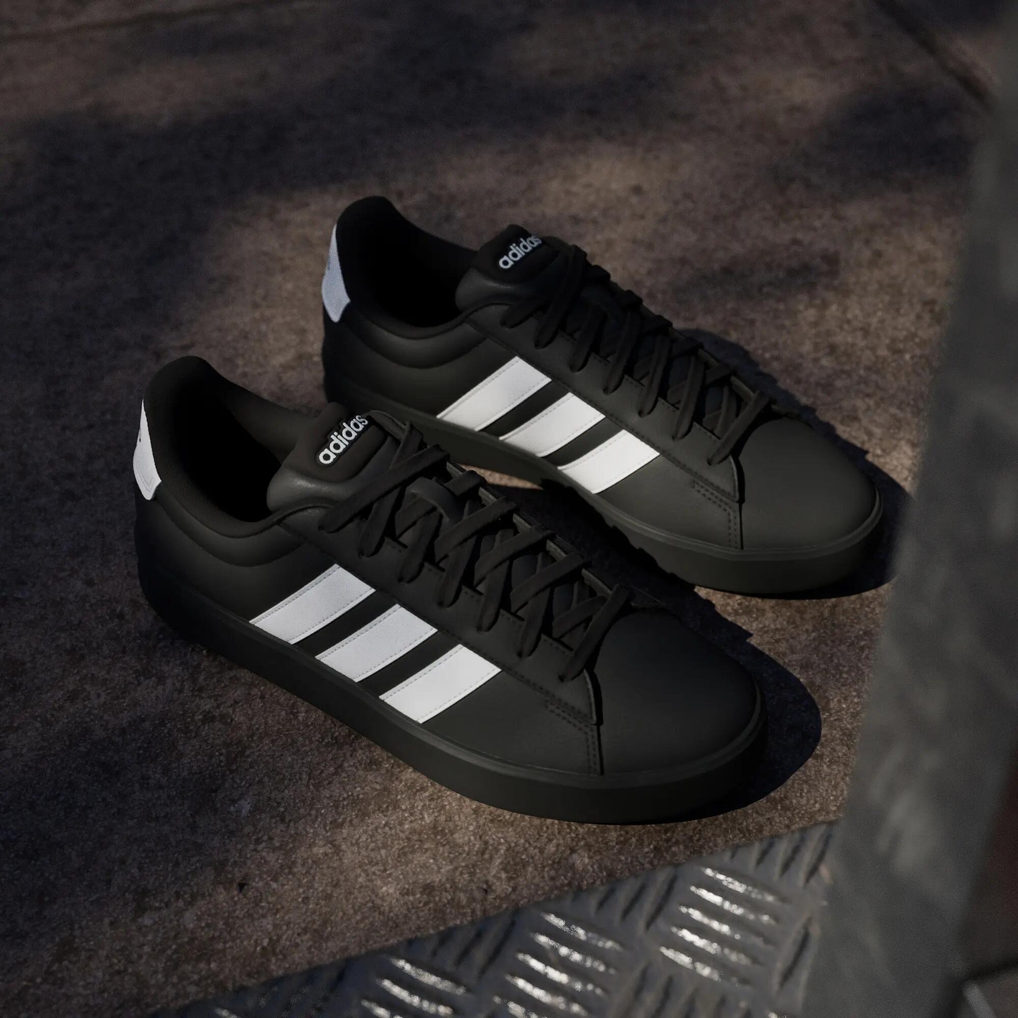 GRAND COURT 3.0 SCHUH 11/15