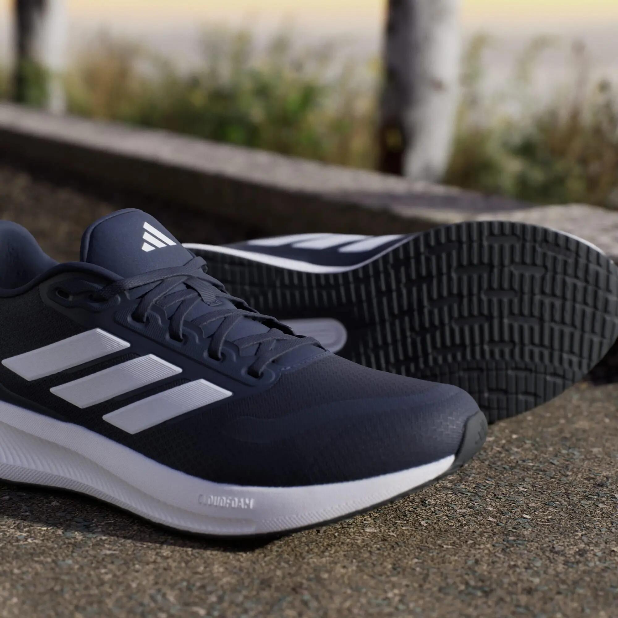 Runfalcon 5 Laufschuh 15/16