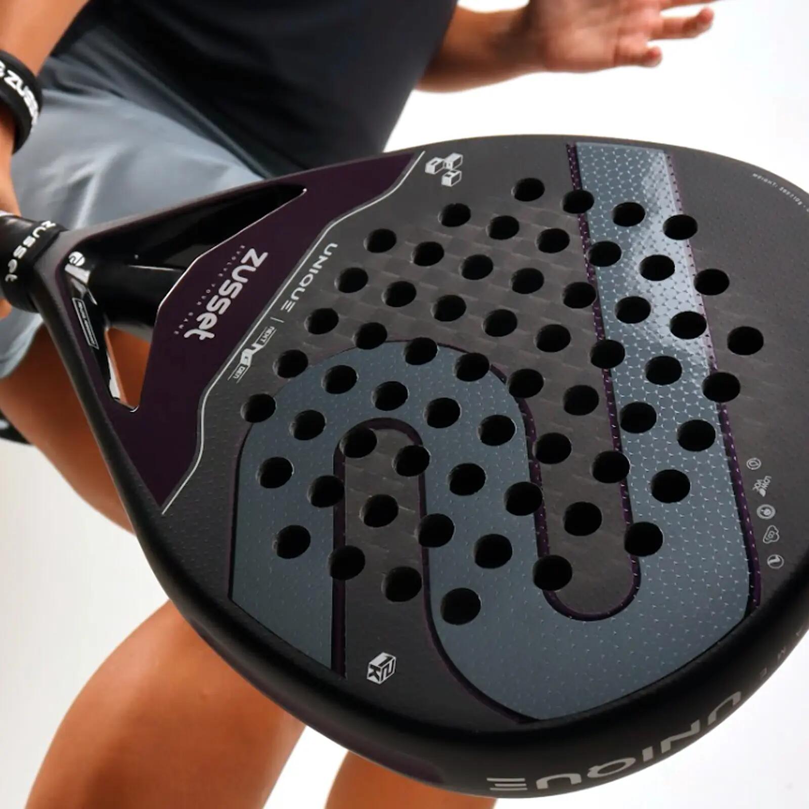Raquete de padel UNIQUE 12K carbono, formato gota – equilíbrio médio-alto 11/15