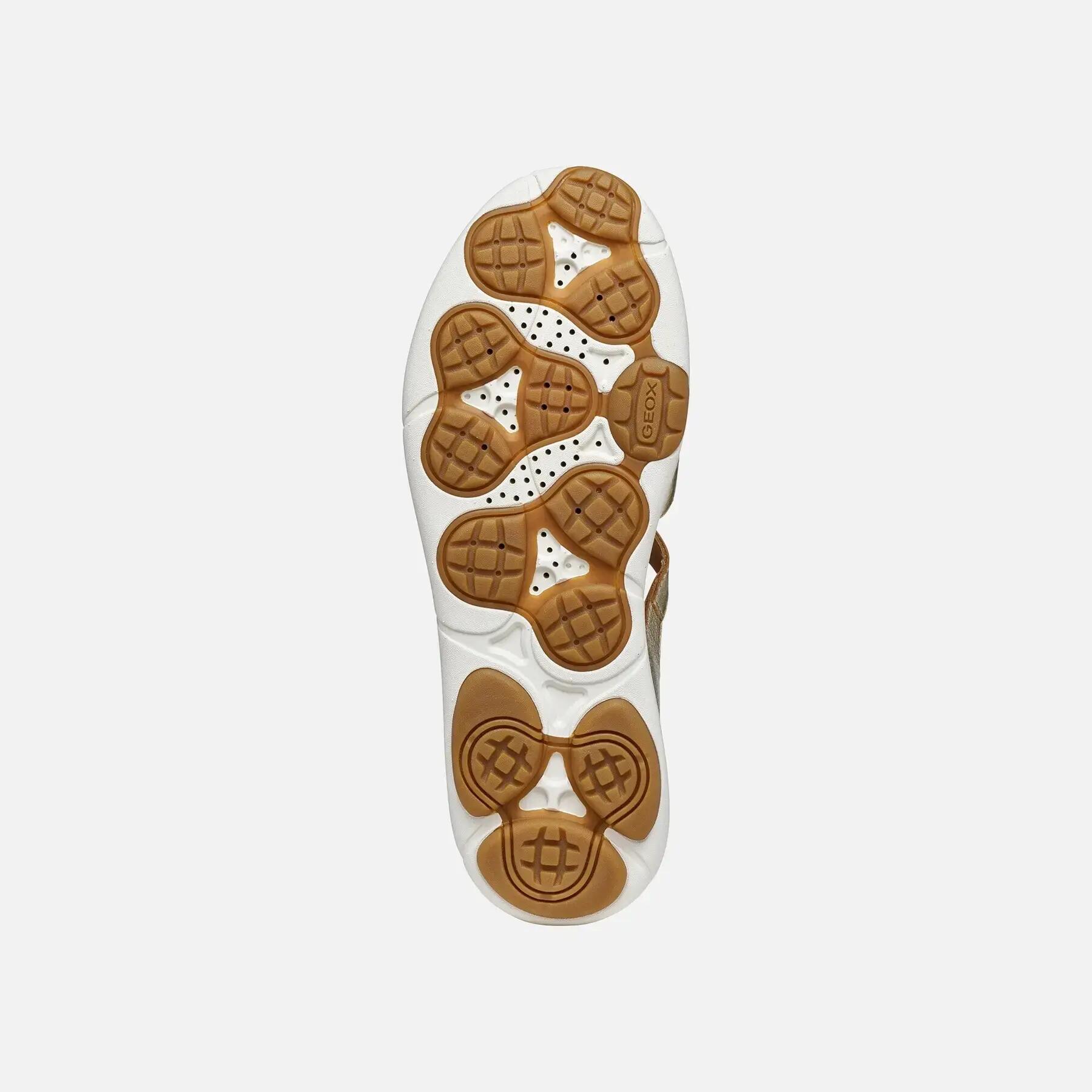 Sandales Geox Modèle D Nebula 2.0 C S Couleur D´or 6/6