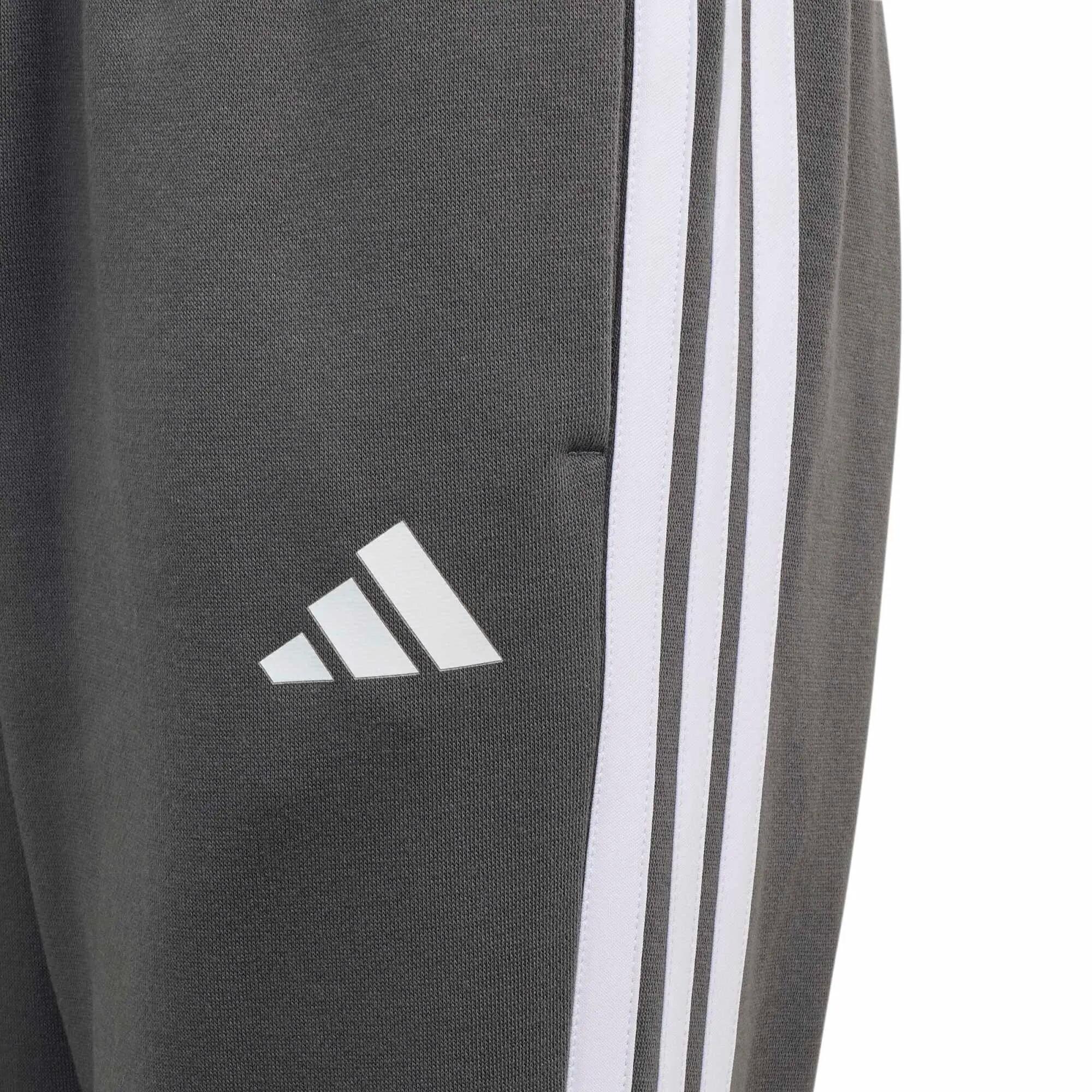 adidas Kinder Trainingsanzug Seasonal Essentials Tiberio 3-Streifen 2/8